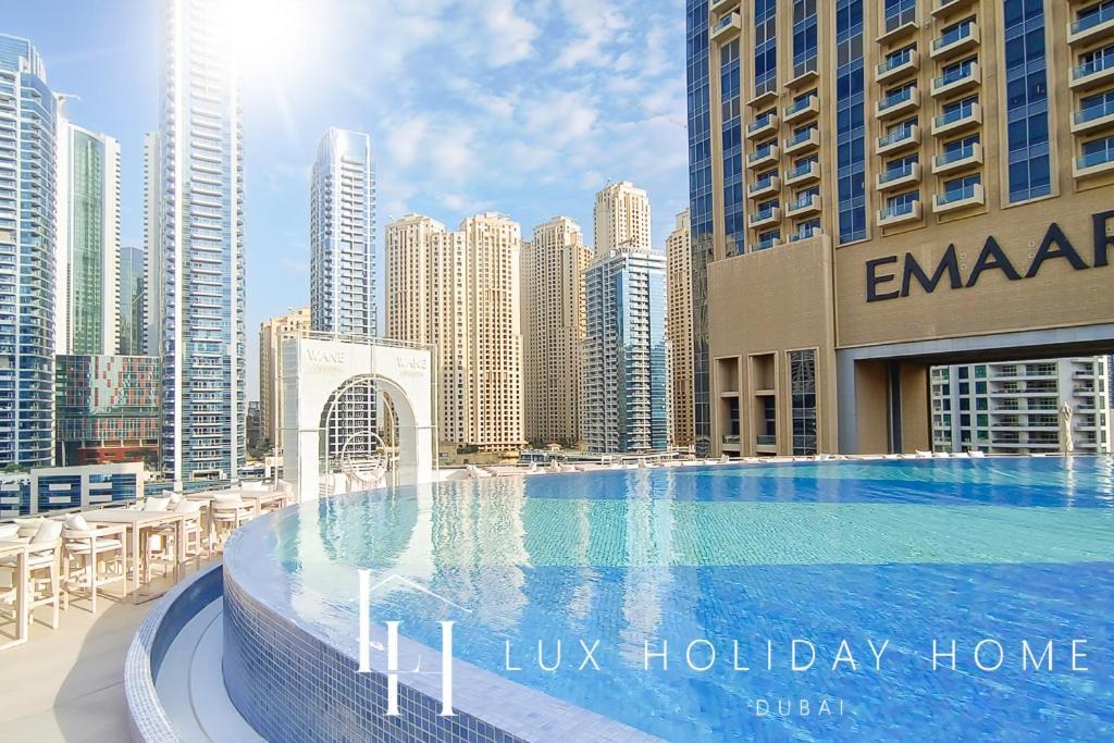 Lux The Jw Marina 2 *