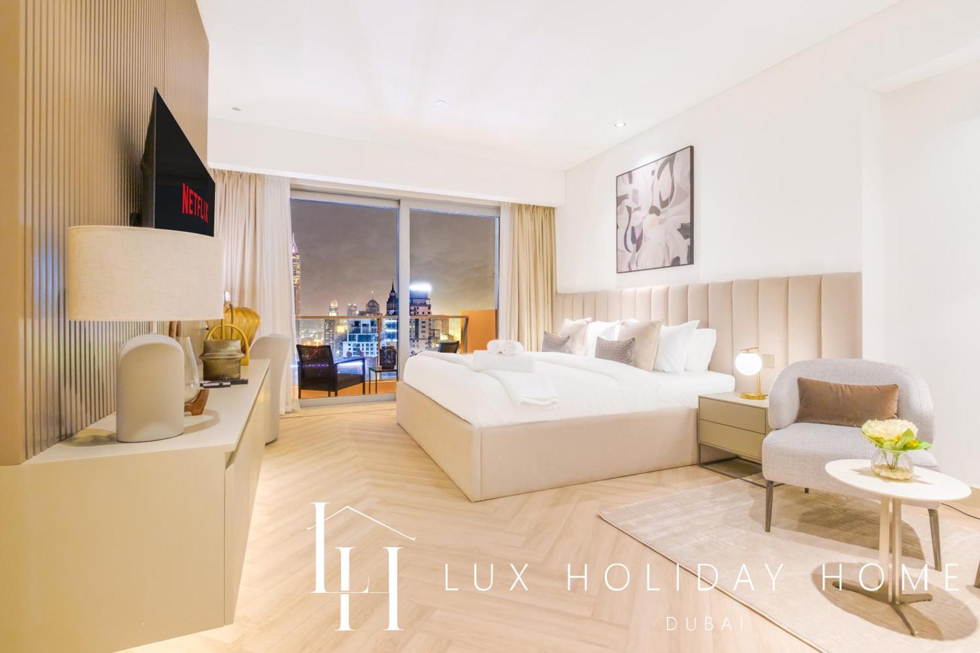 Lux The Jw Marina 2 *