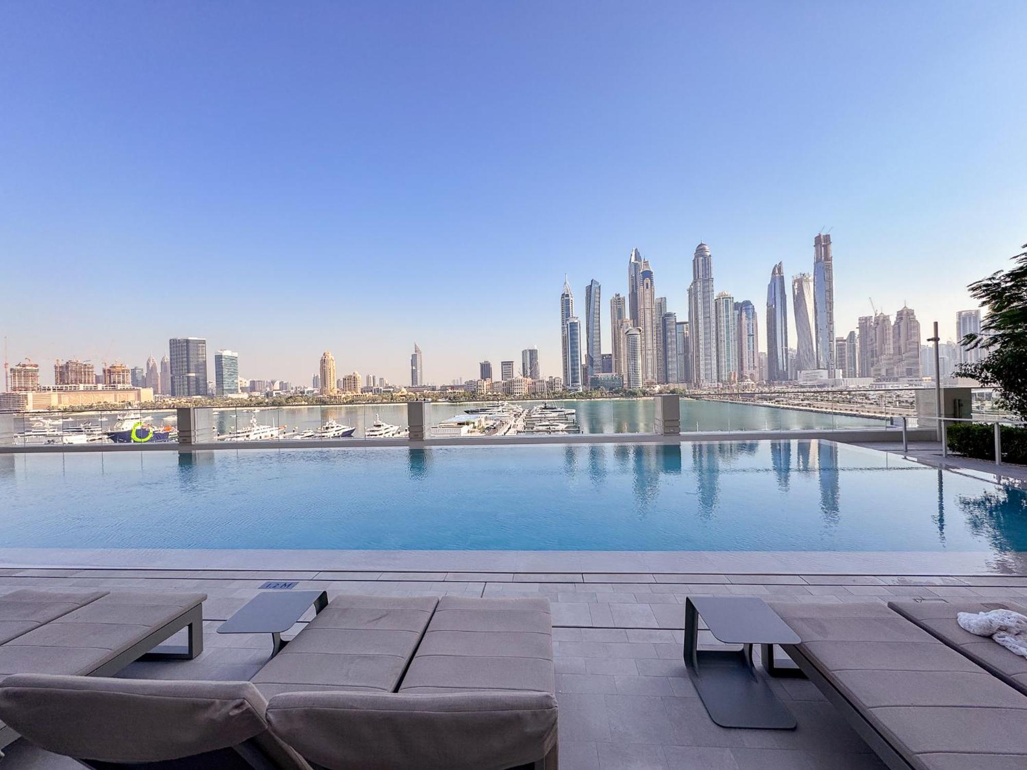 Stunning Chic 2br With Amazing Views Harbour Dubaï