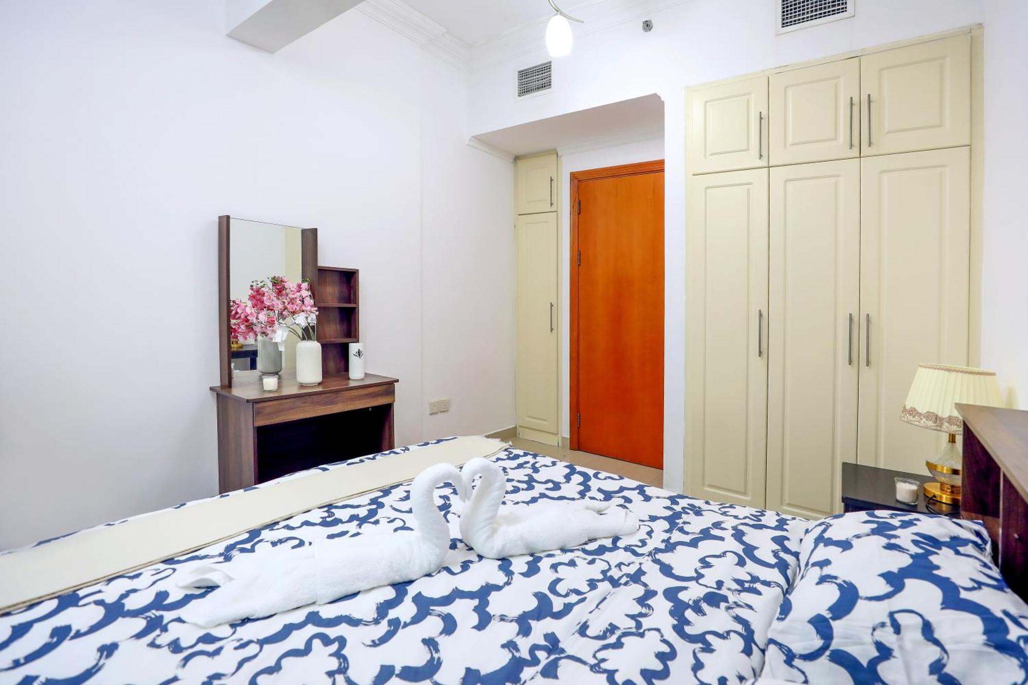 Apartamento Superb 1bed Marina View Pool Jbr Parking Dubái