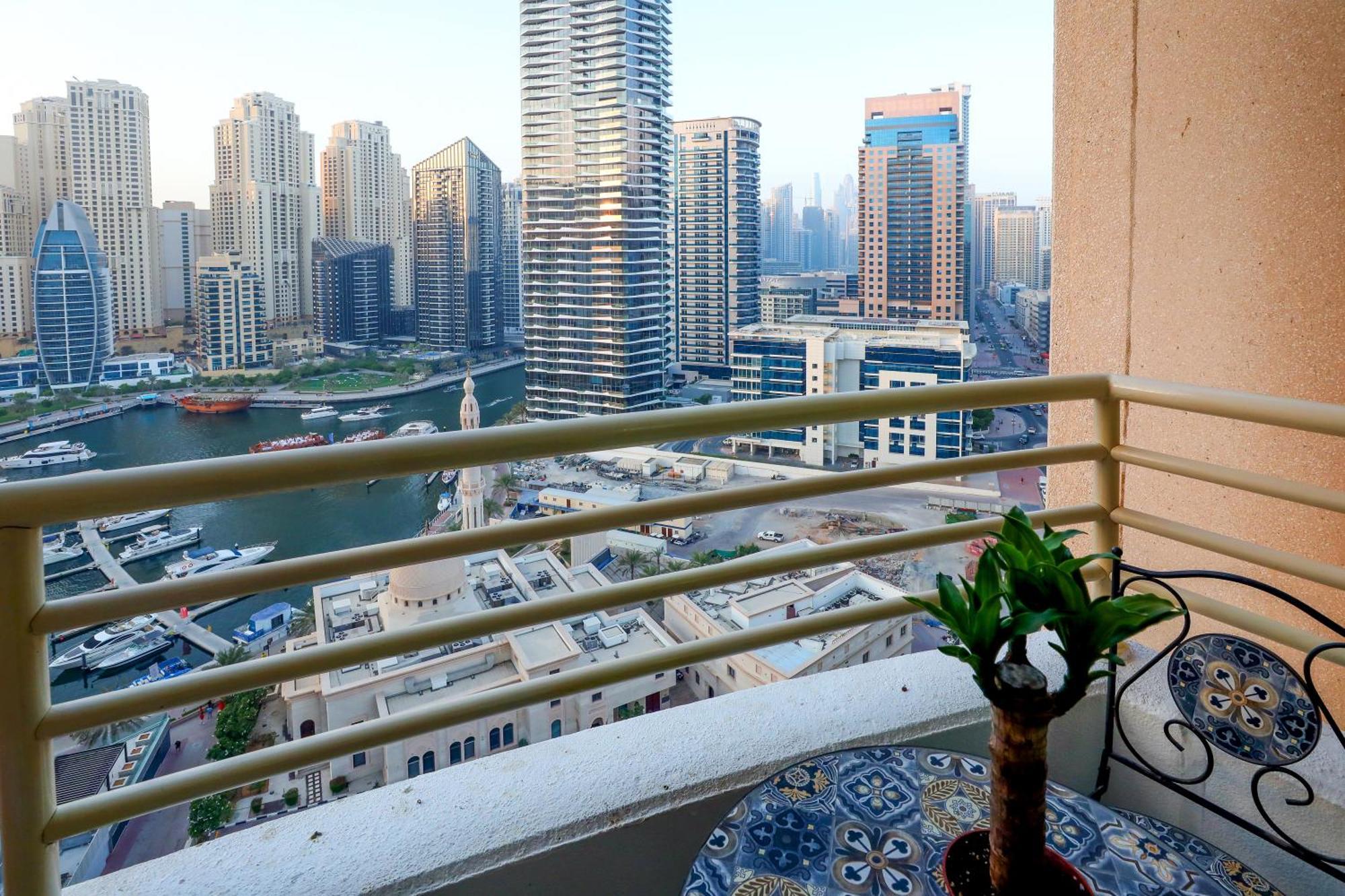 Superb 1bed Marina View Pool Jbr Parking * Dubái