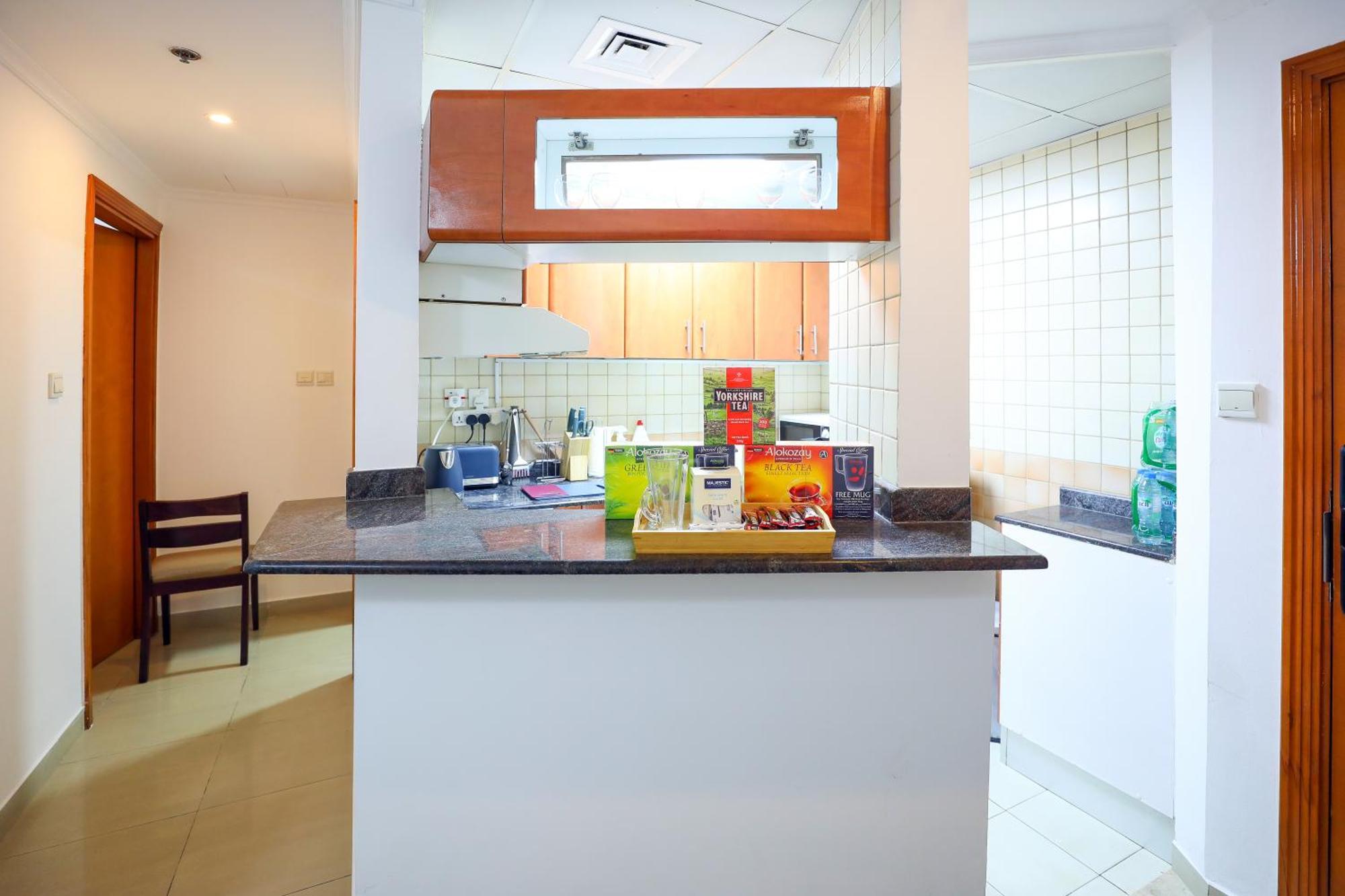 Superb 1bed Marina View Pool Jbr Parking
