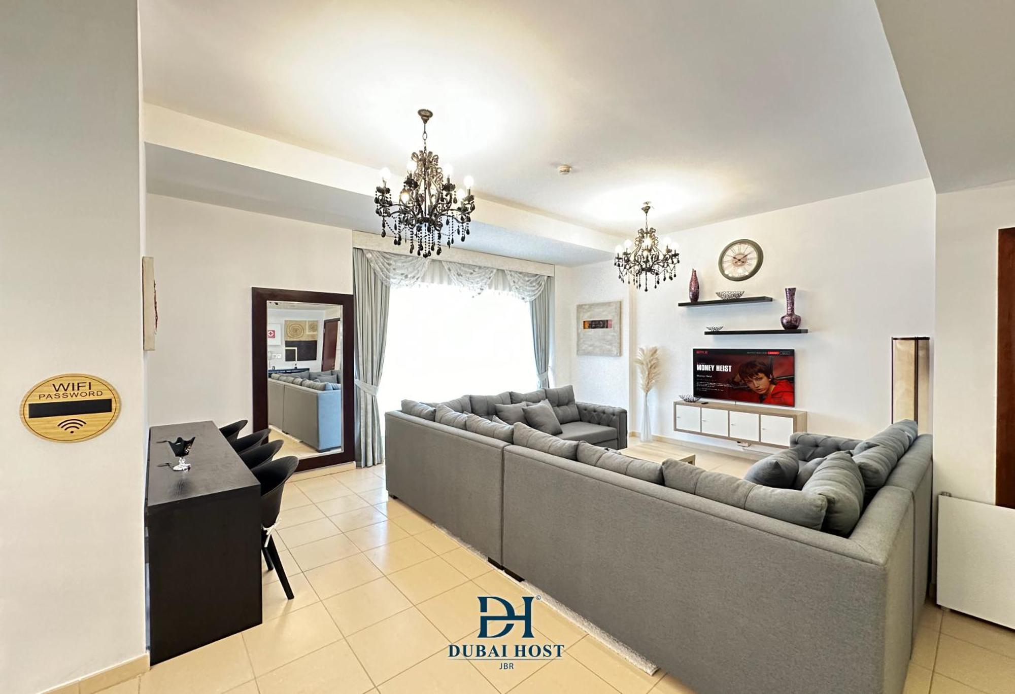 Host - Beach Jbr Ostello