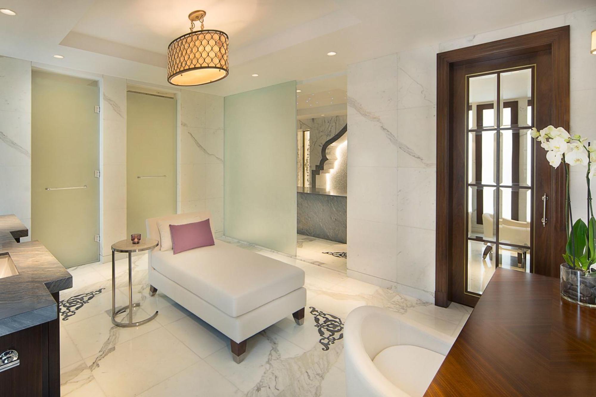Resort The Ritz-carlton, 5*