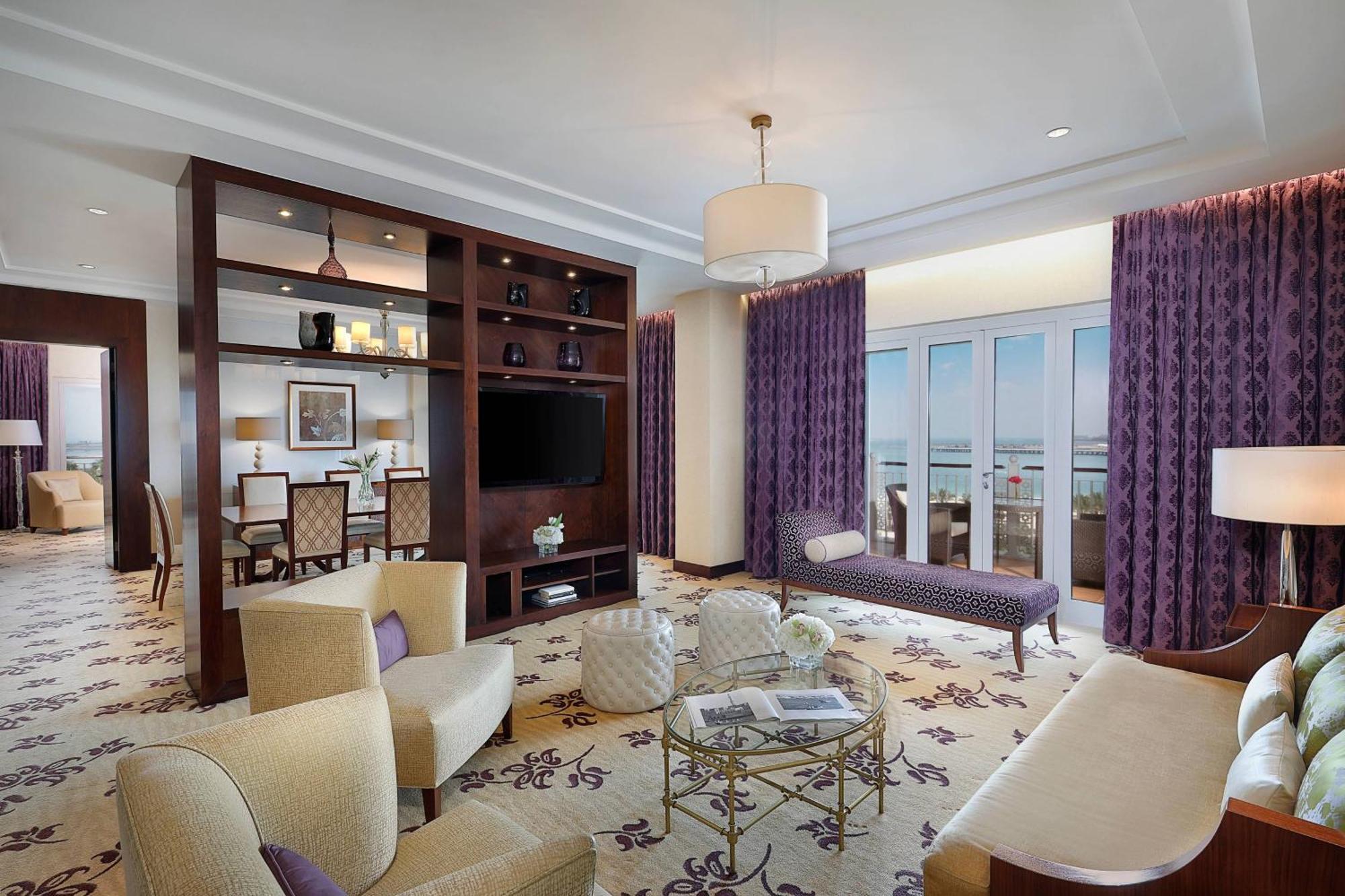 Resort The Ritz-carlton, Dubai