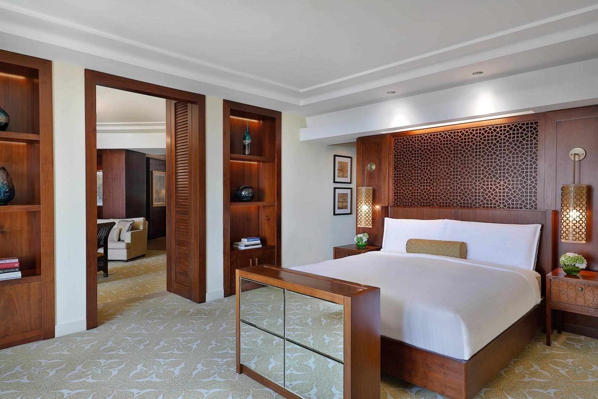 The Ritz-carlton, Resort