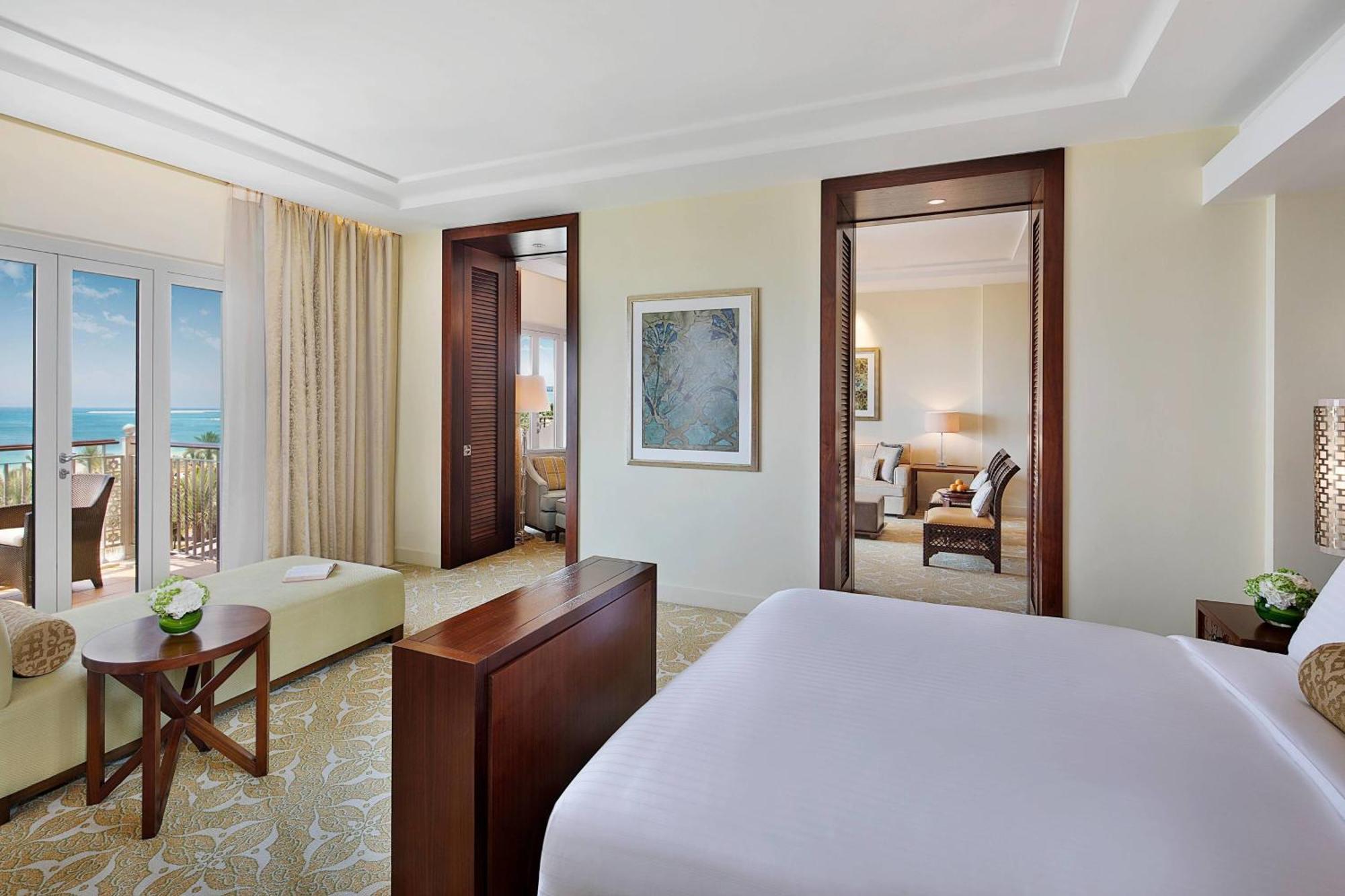 Resort The Ritz-carlton,