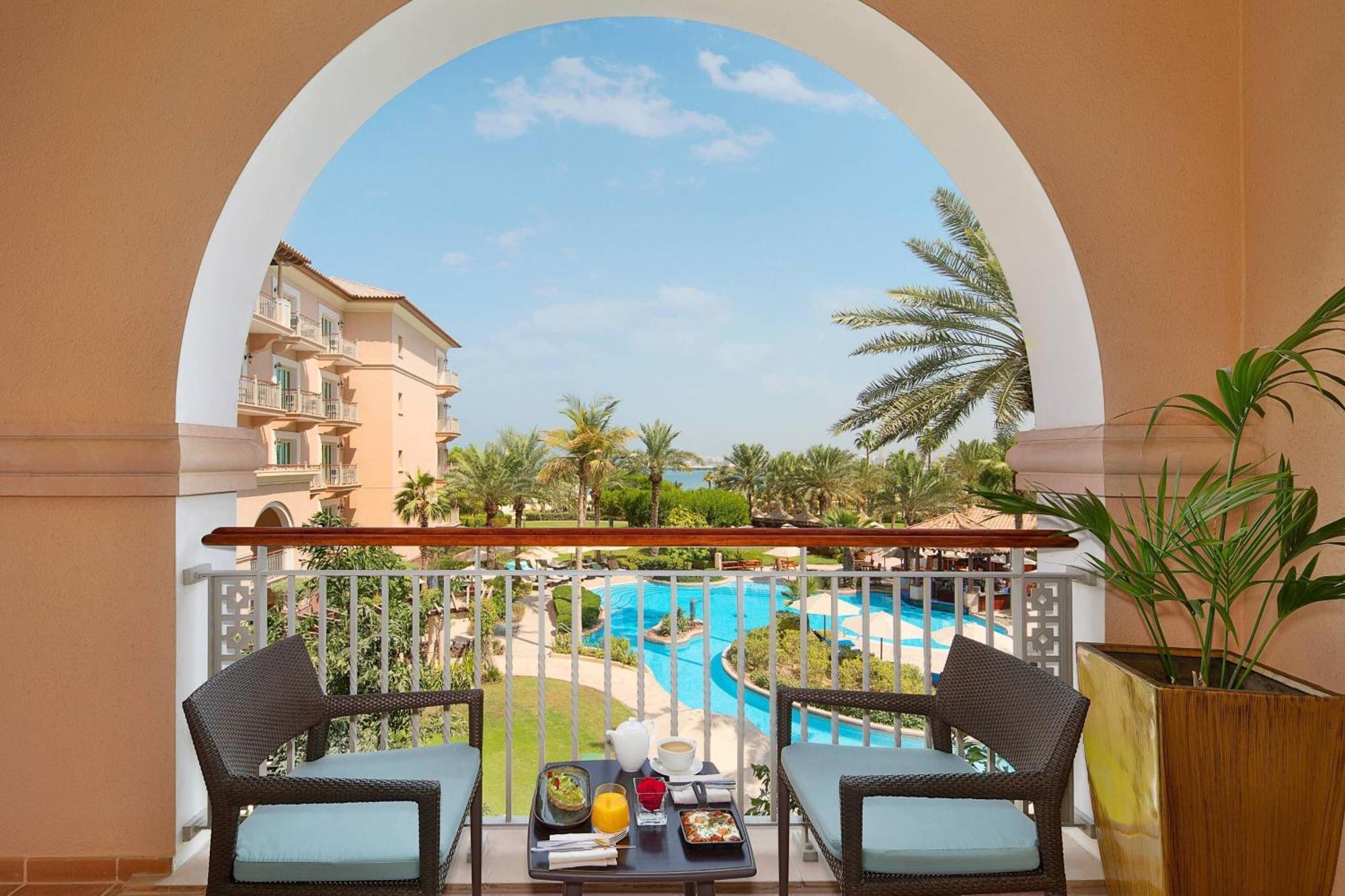 Resort The Ritz-carlton,