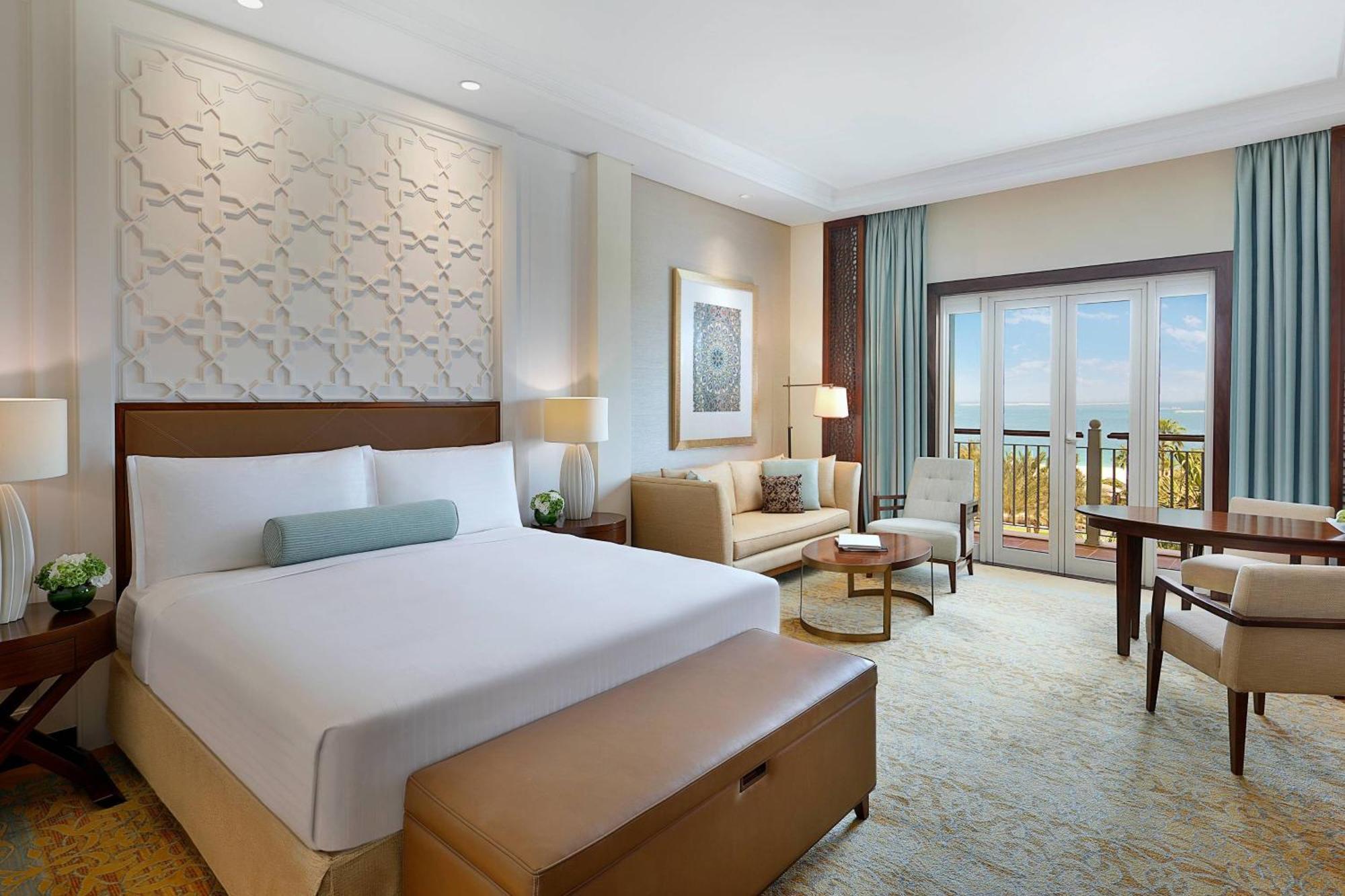 The Ritz-carlton, 5*