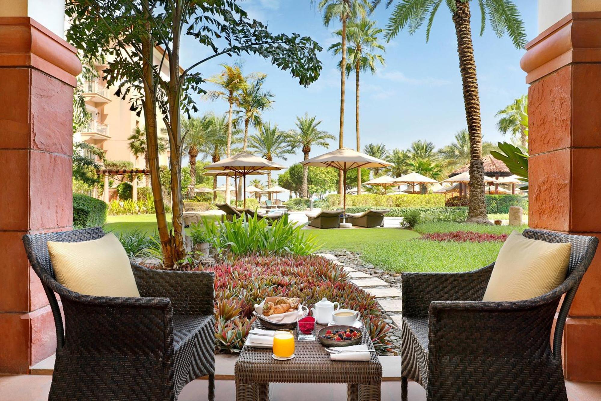 Resort The Ritz-carlton, Dubai