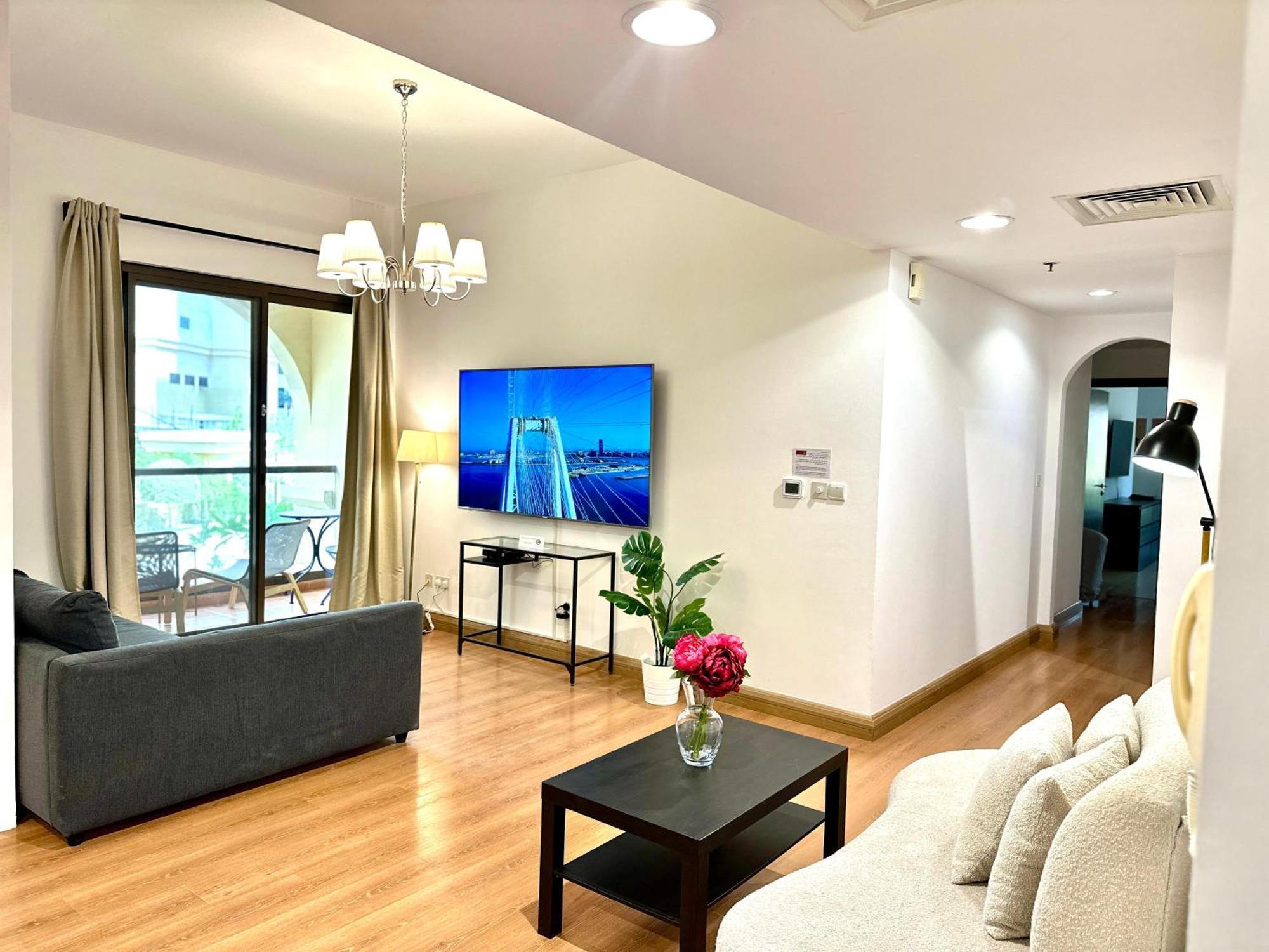 Lejlighed Beautiful 2br & 4br On Jbr Beach, Walking Distance To Bluewaters Island - By Sunkissed Homes Dubai