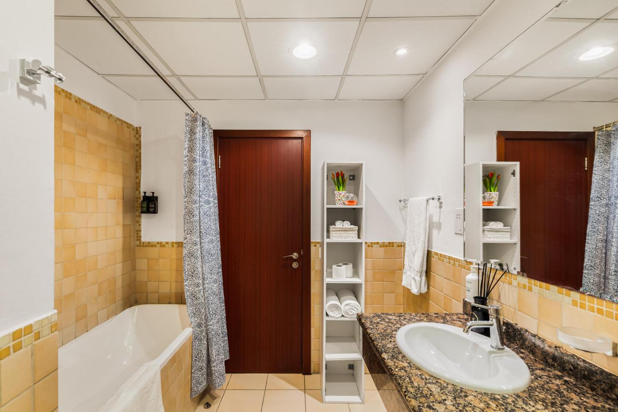 Beautiful 2br & 4br On Jbr Beach, Walking Distance To Bluewaters Island - By Sunkissed Homes Lejlighed Dubai