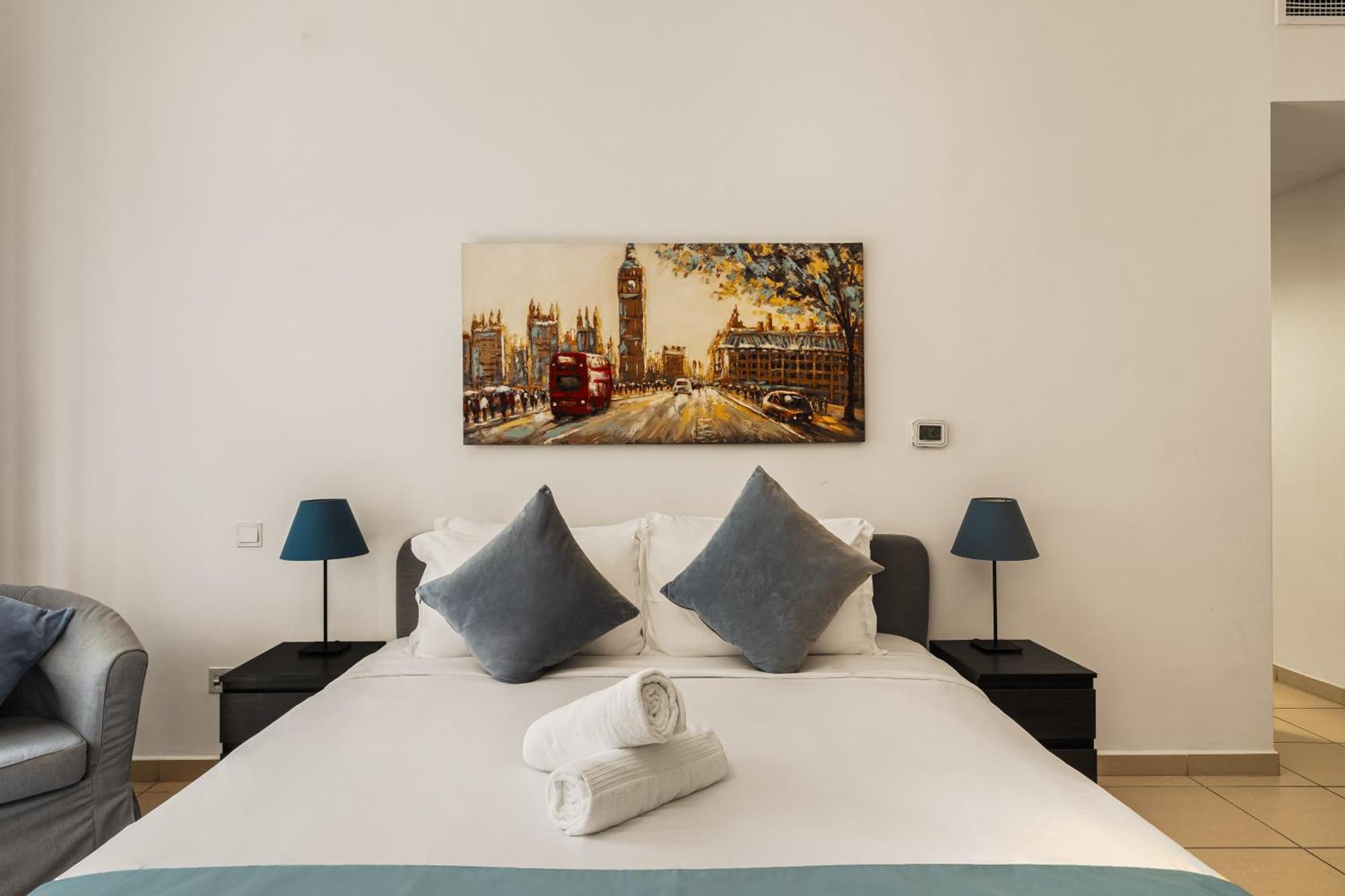 Beautiful 2br & 4br On Jbr Beach, Walking Distance To Bluewaters Island - By Sunkissed Homes Lejlighed *