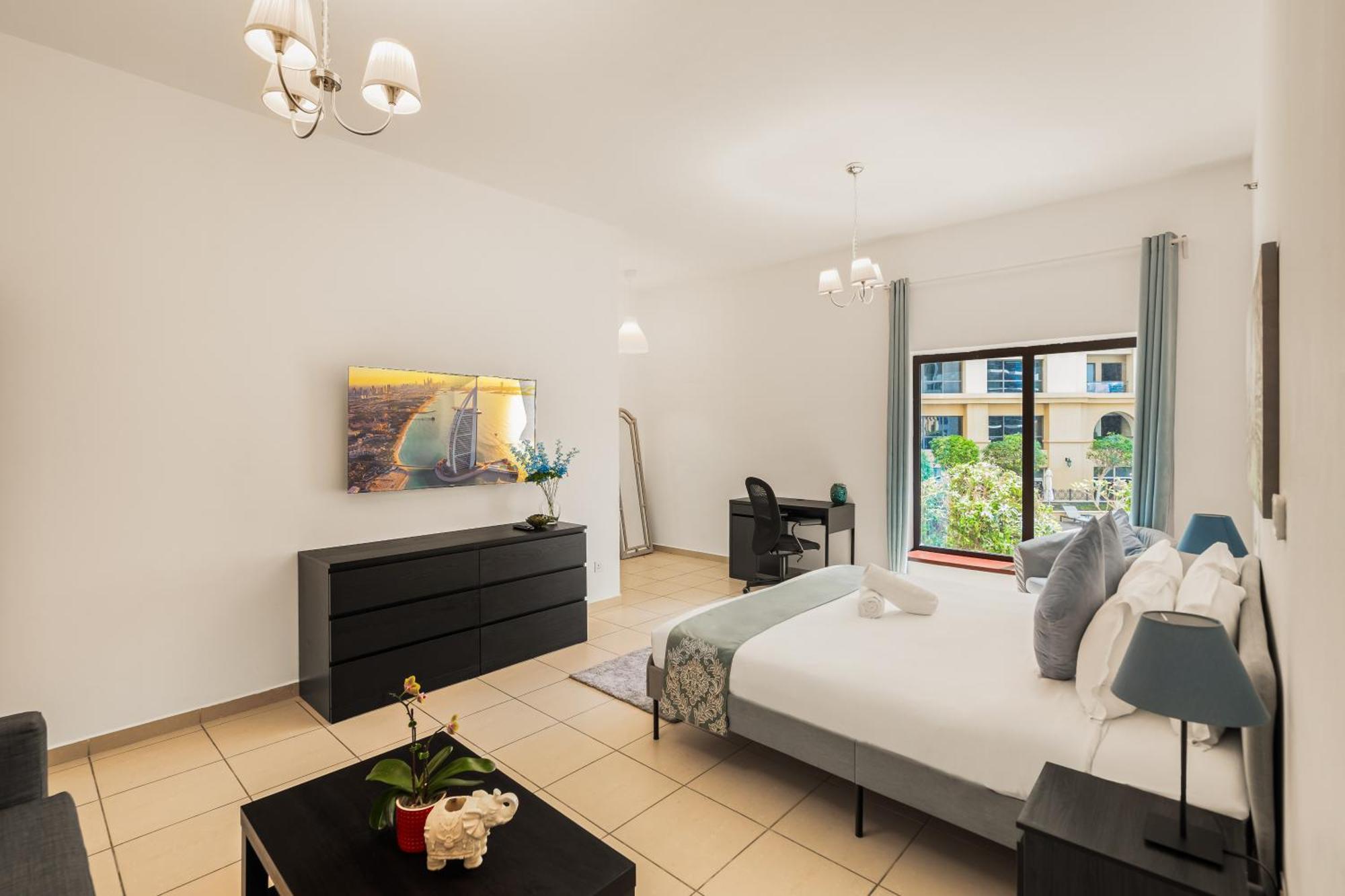 Beautiful 2br & 4br On Jbr Beach, Walking Distance To Bluewaters Island - By Sunkissed Homes Lejlighed