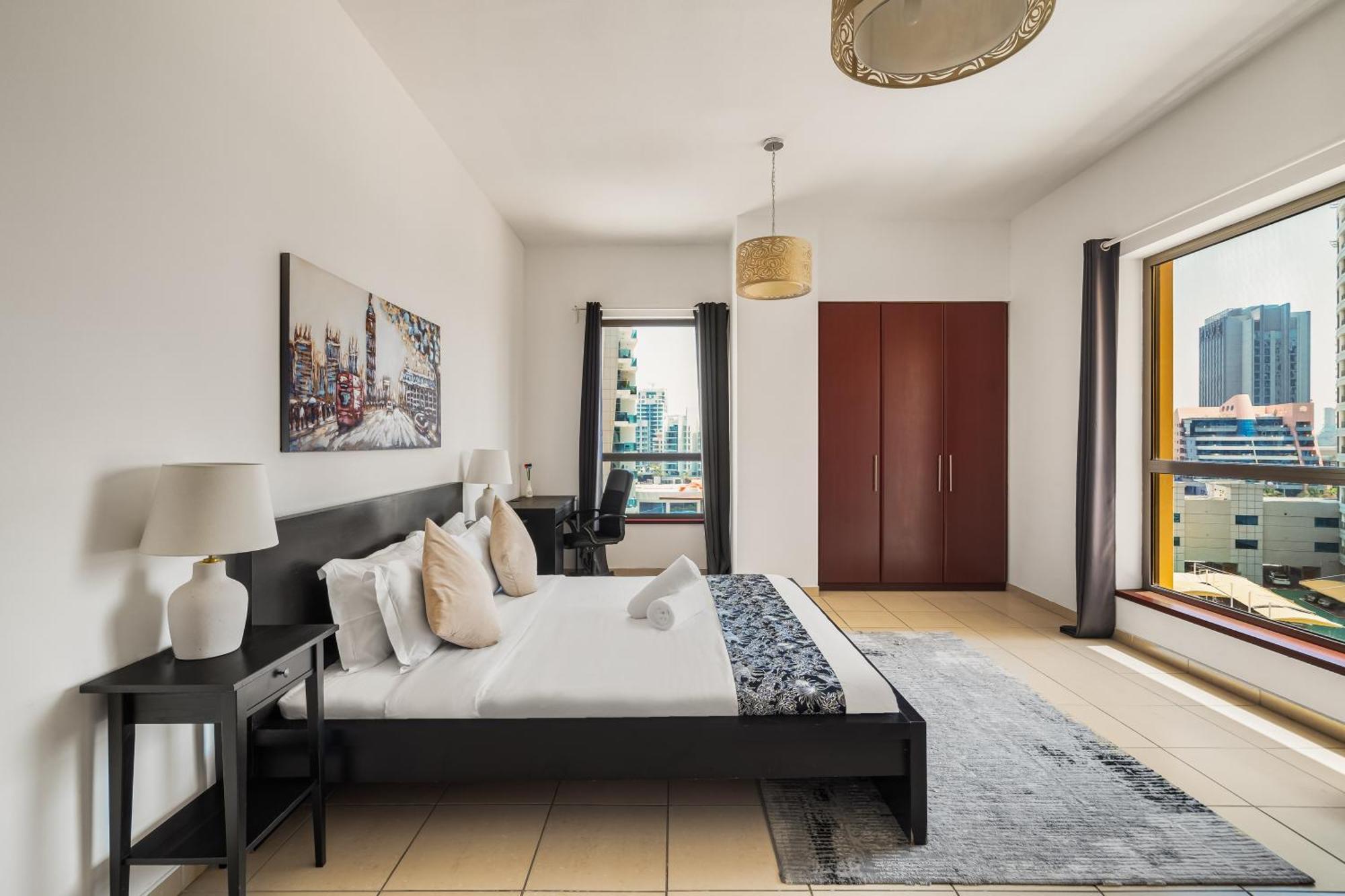 Beautiful 2br & 4br On Jbr Beach, Walking Distance To Bluewaters Island - By Sunkissed Homes Lejlighed