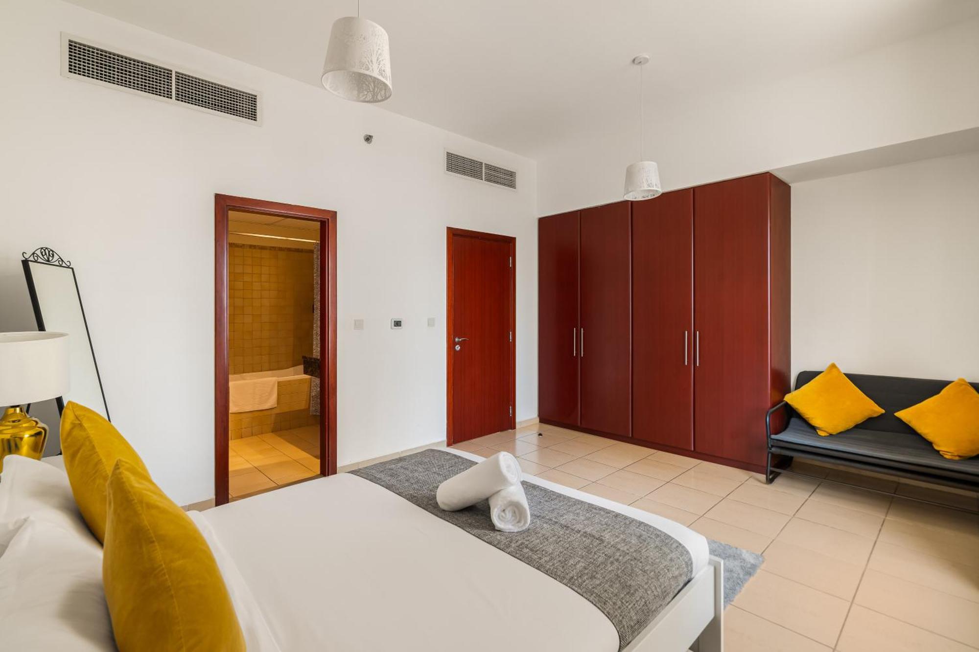 Beautiful 2br & 4br On Jbr Beach, Walking Distance To Bluewaters Island - By Sunkissed Homes Lejlighed Dubai