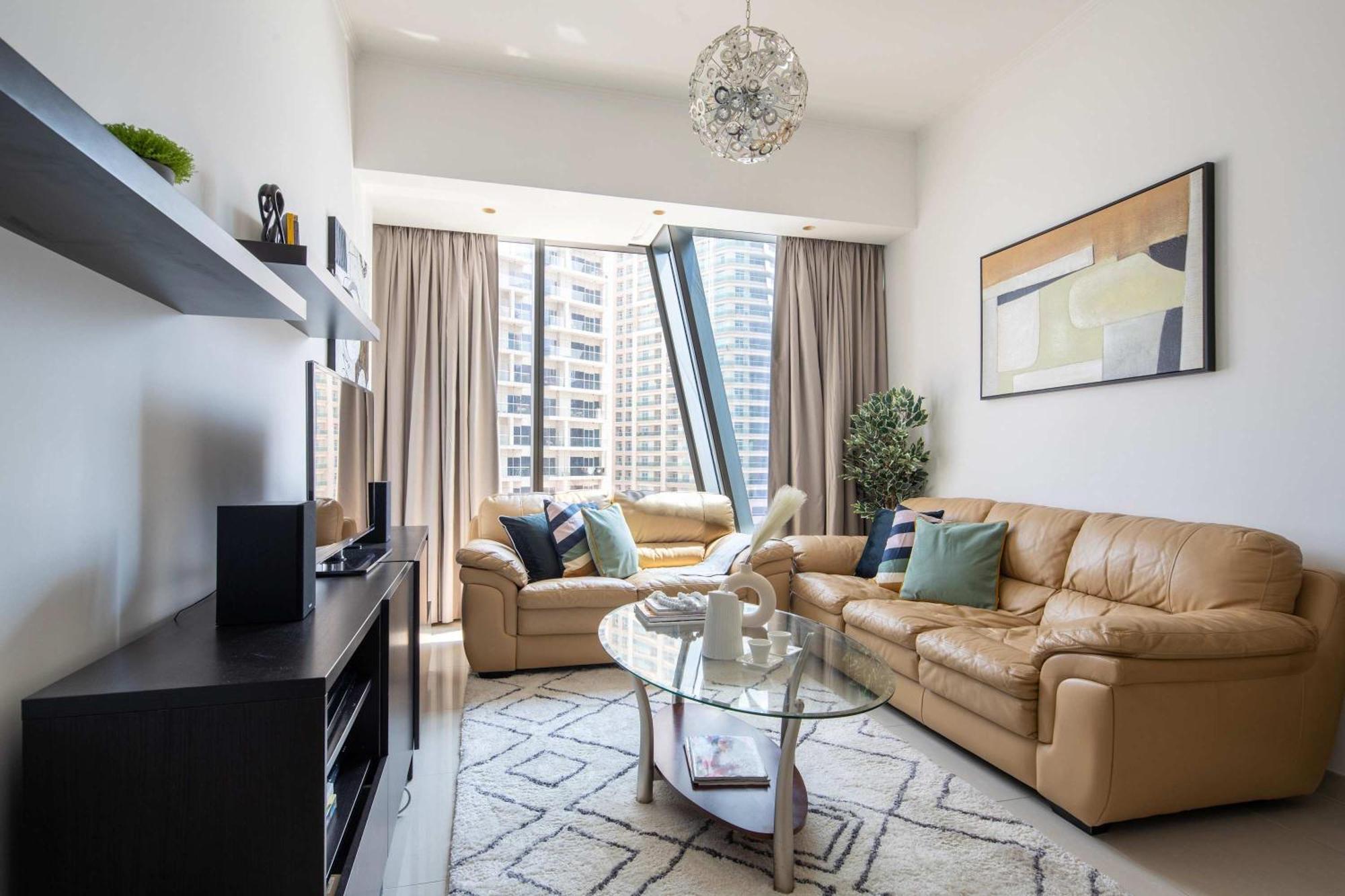 Frank Porter - Silverene Tower B Appartement