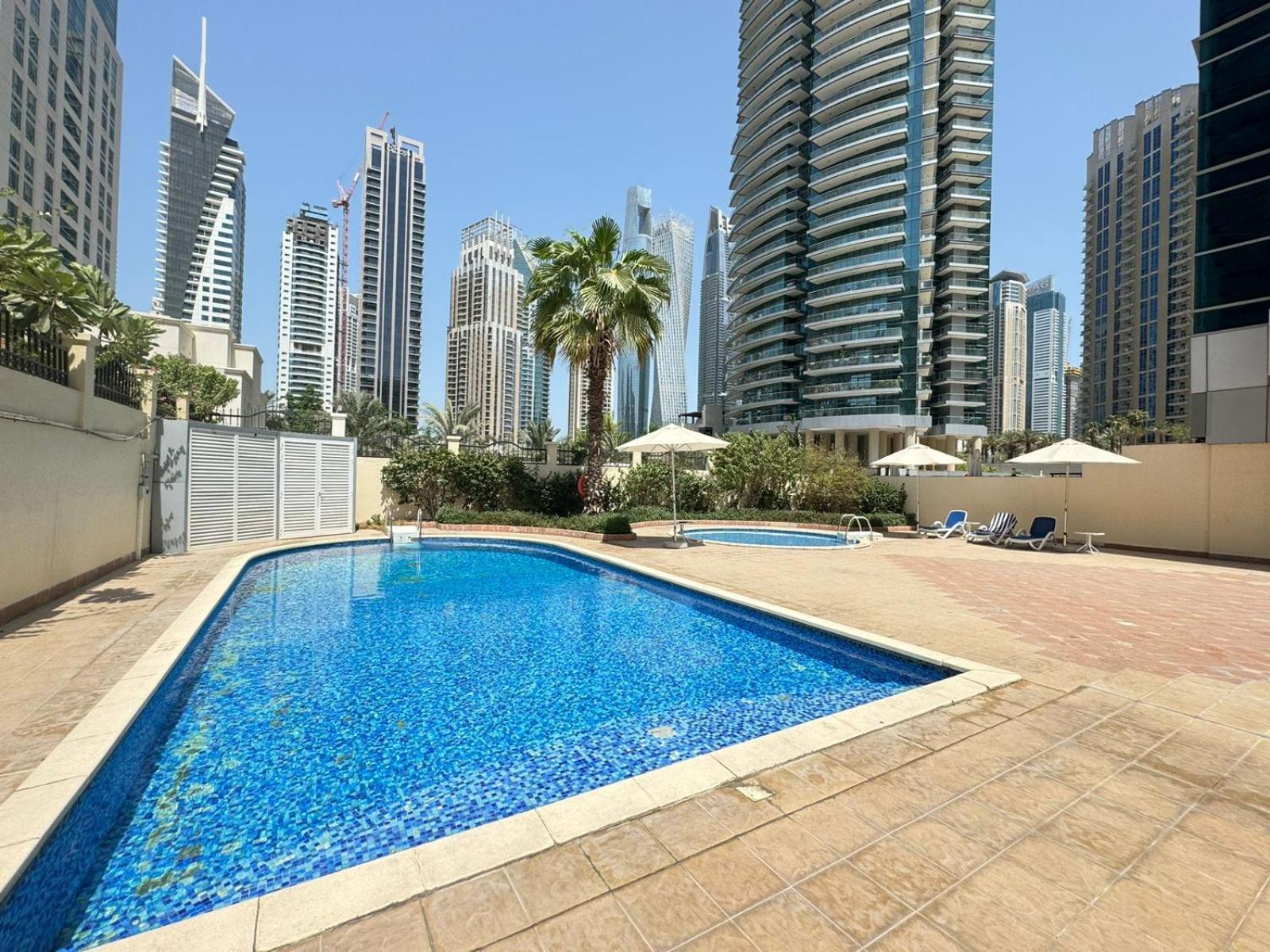 Appartement Spacious In Marina Close To Metro And