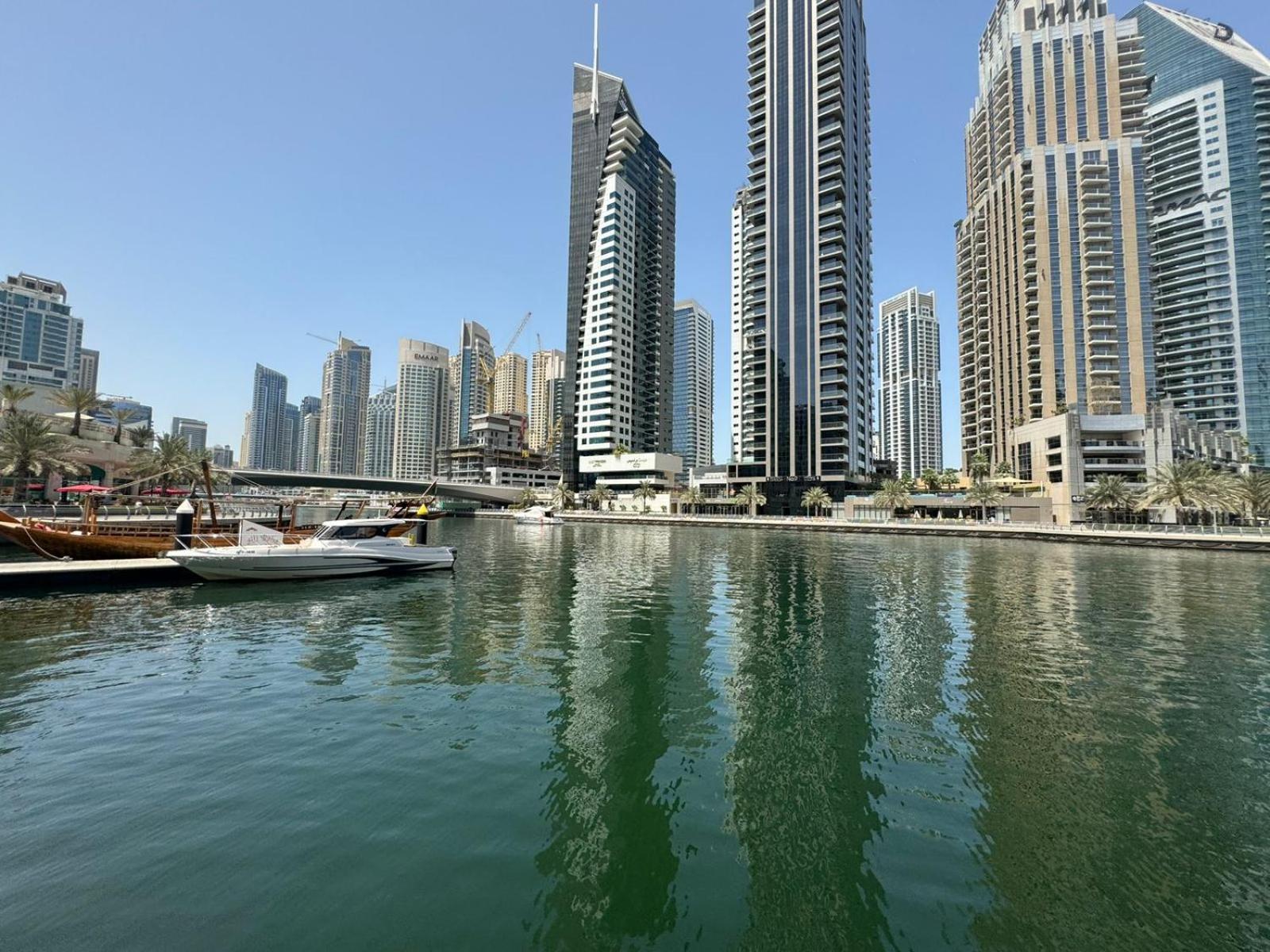 Spacious In Marina Close To Metro And * Dubái
