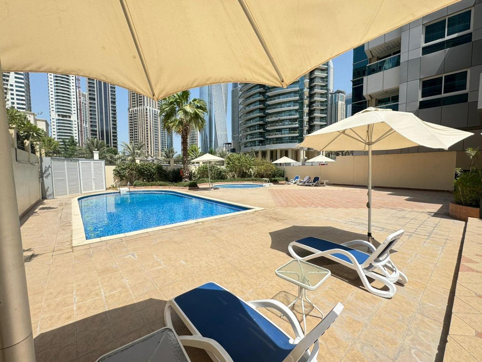 Appartement Spacious In Marina Close To Metro And