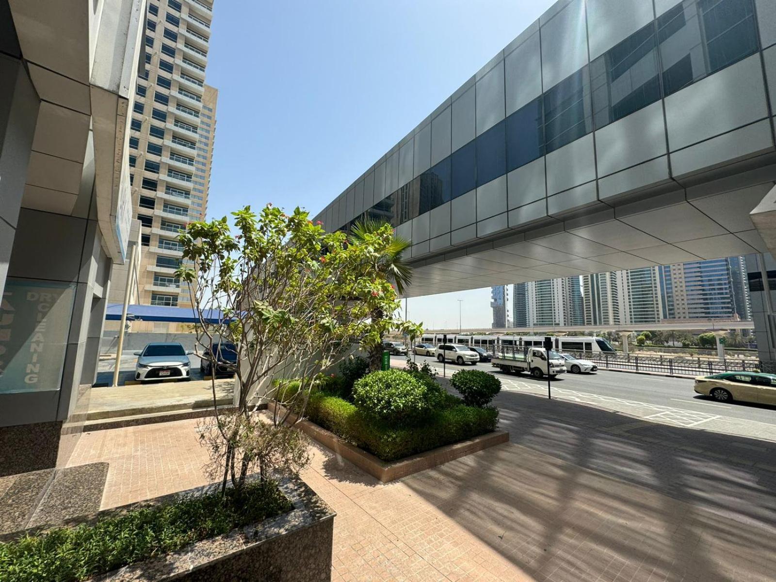 Spacious In Marina Close To Metro And Appartement *