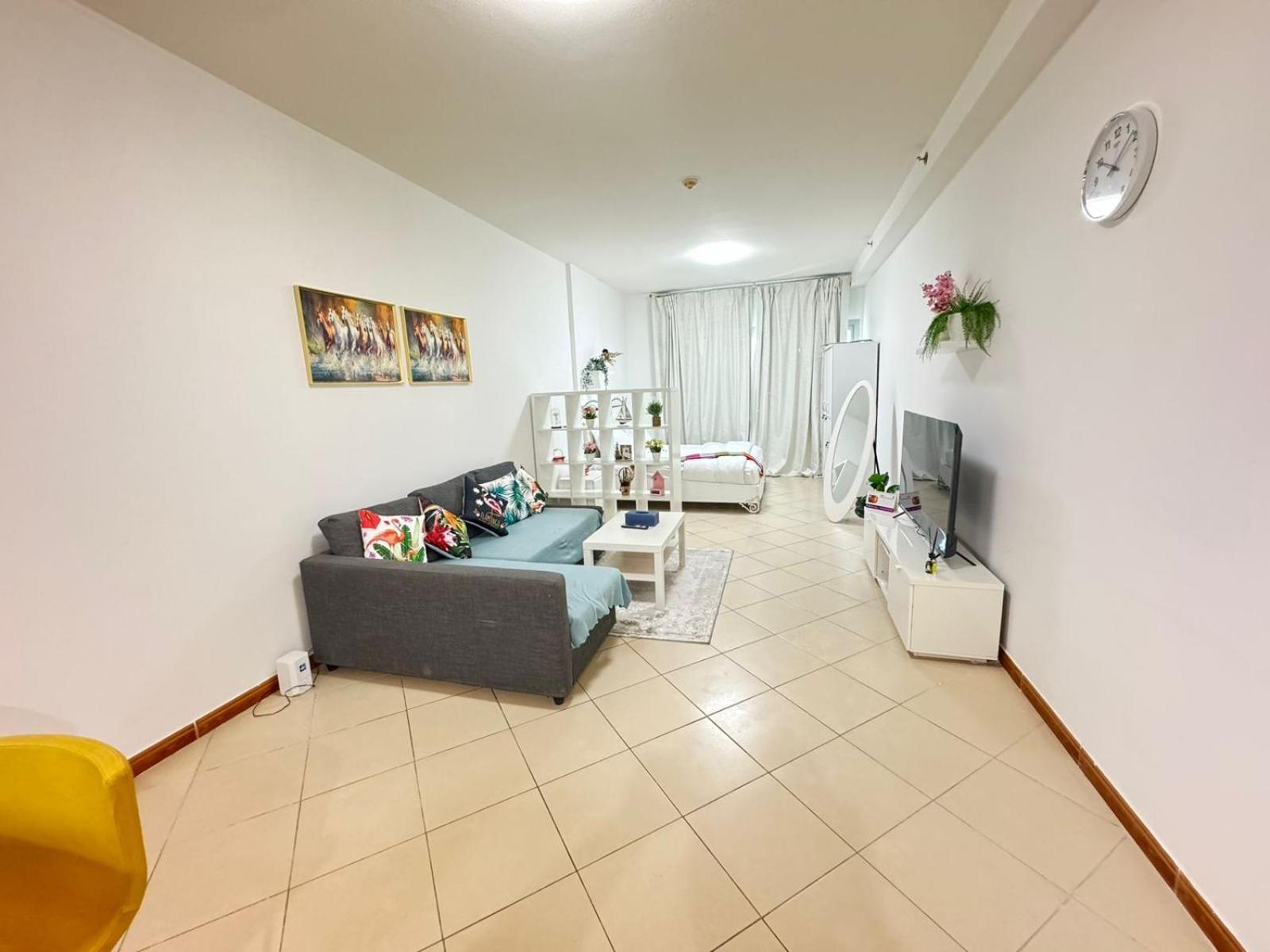 Spacious In Marina Close To Metro And Appartement