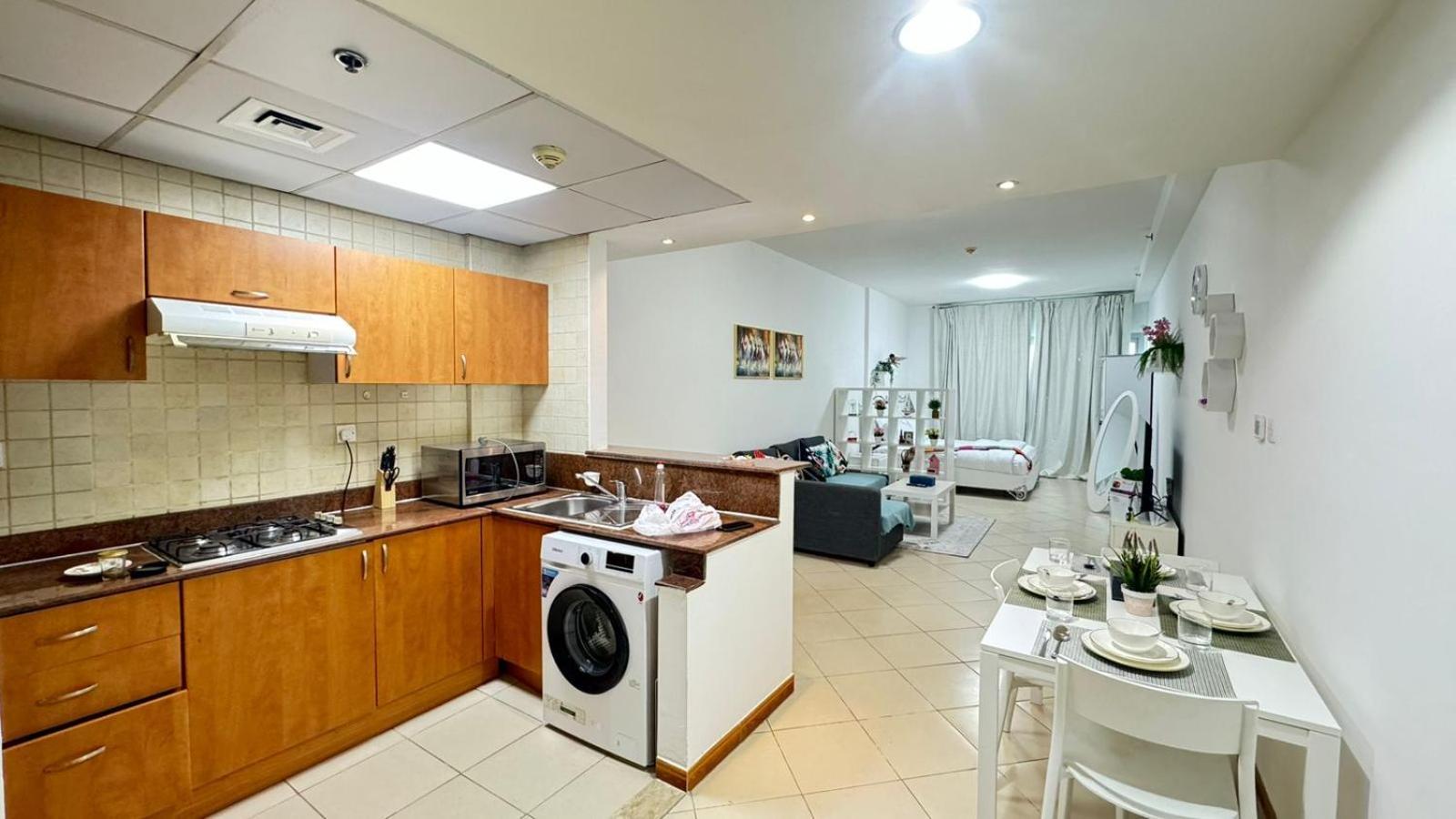 Appartement Spacious In Marina Close To Metro And