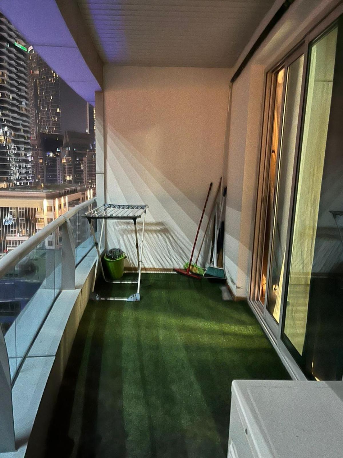 Newly Renovated One Bed D2-1215 Apartemen *
