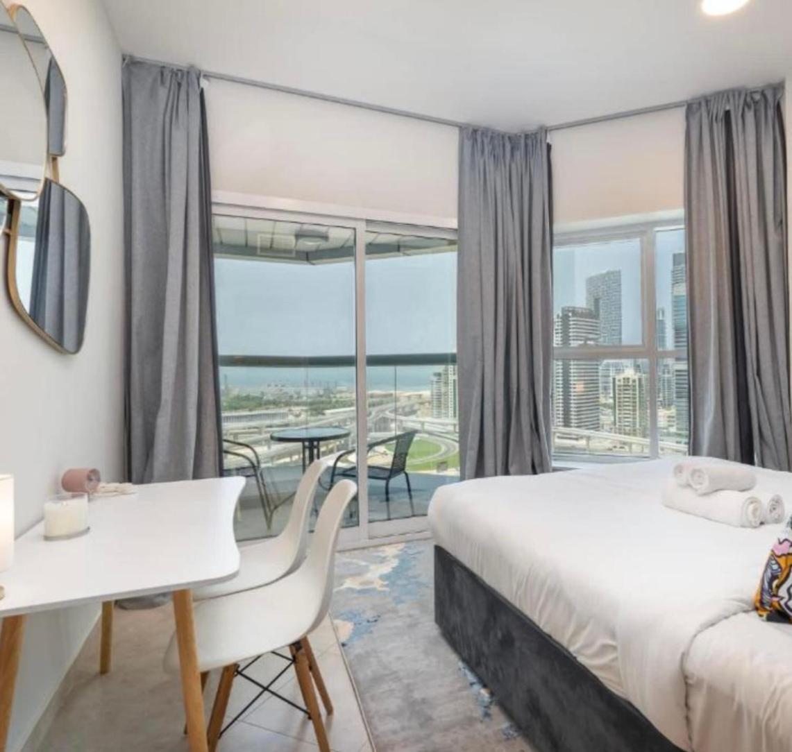 Jumeirah Towers Apartamento Dubái