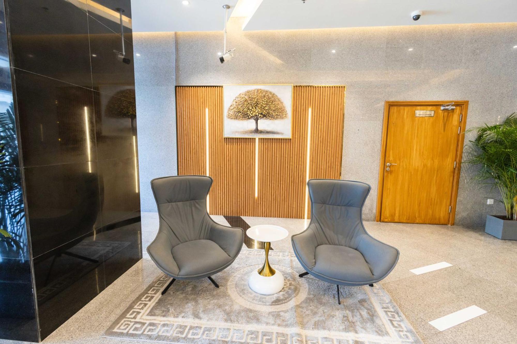 Burj Al Nujoom Downtown, Mall, Fountain Views & Burj Khalifa Apartemen Dubai