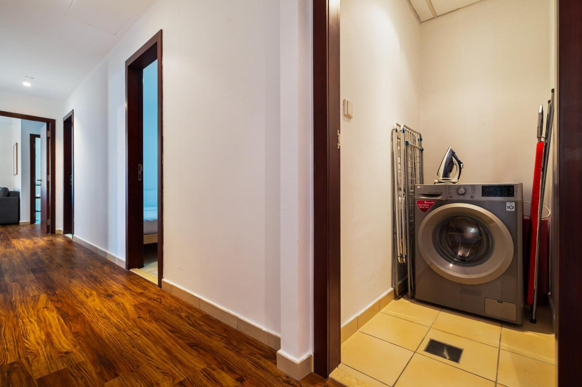 Apartamento Specious 5br Maid On Jbr Prime Location! Walk To The Mall, Dining & Entertainment - By Sunkissed Homes
