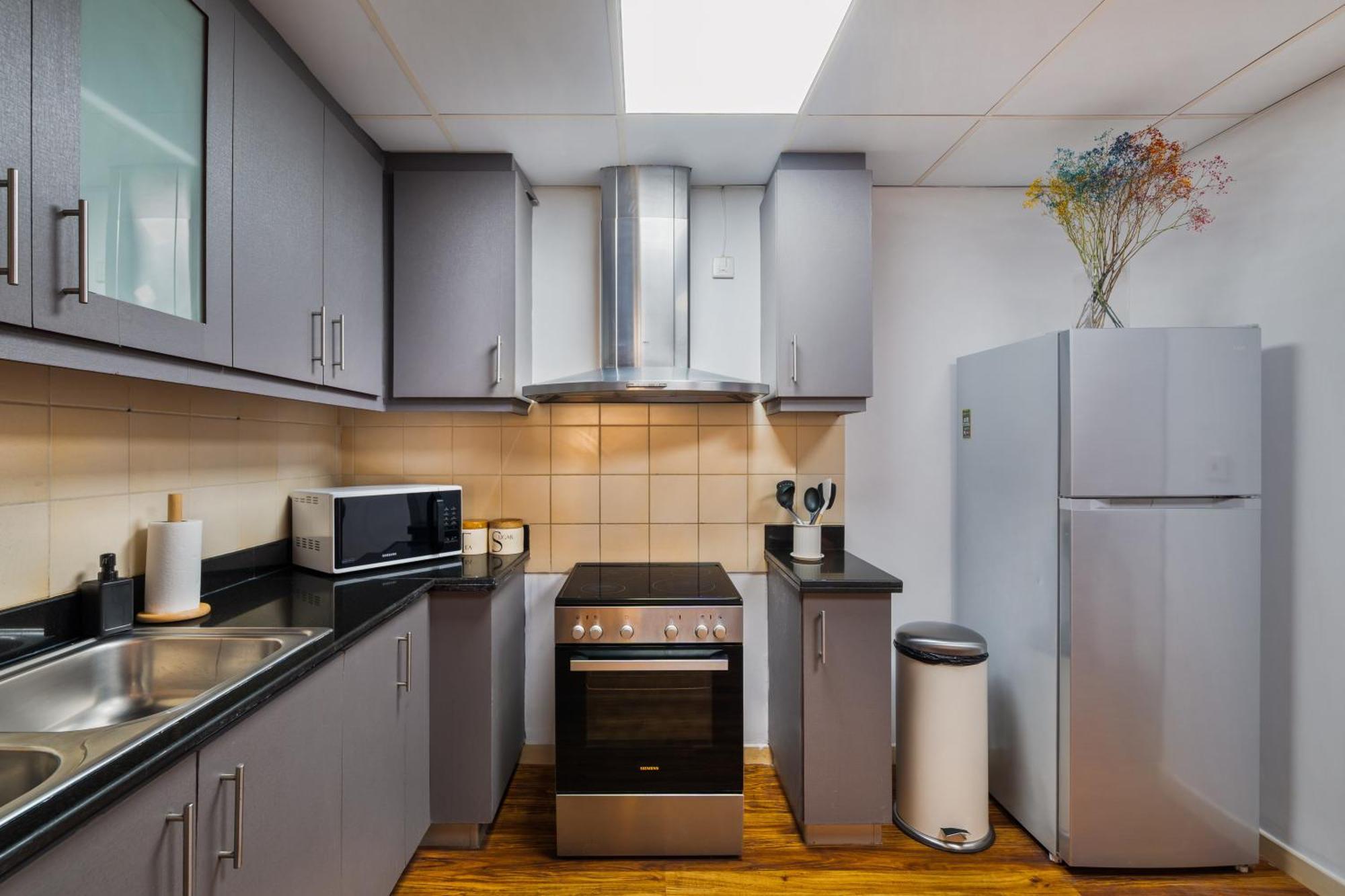 Specious 5br Maid On Jbr Prime Location! Walk To The Mall, Dining & Entertainment - By Sunkissed Homes Dubái