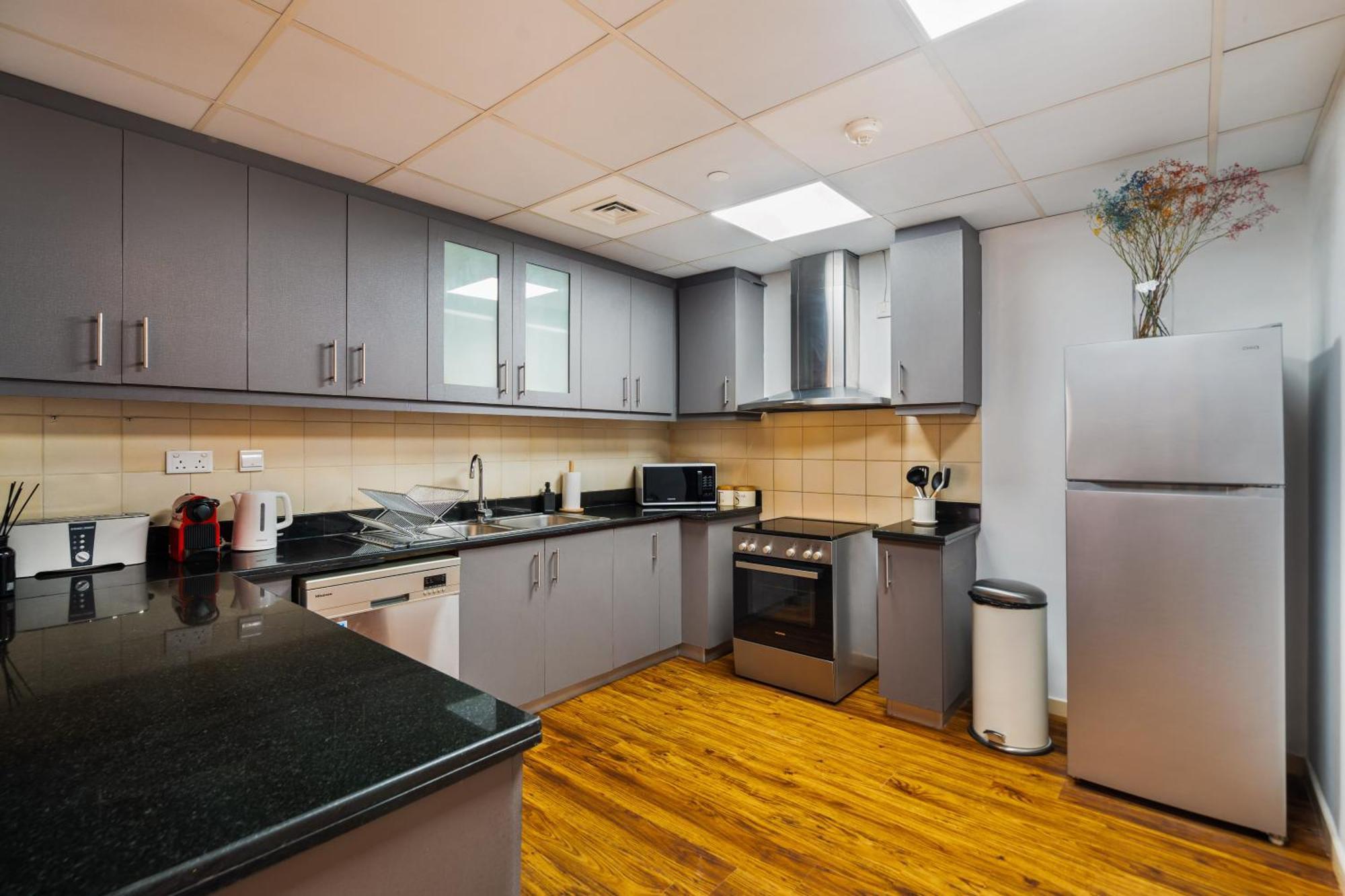 Specious 5br Maid On Jbr Prime Location! Walk To The Mall, Dining & Entertainment - By Sunkissed Homes Apartamento Dubái