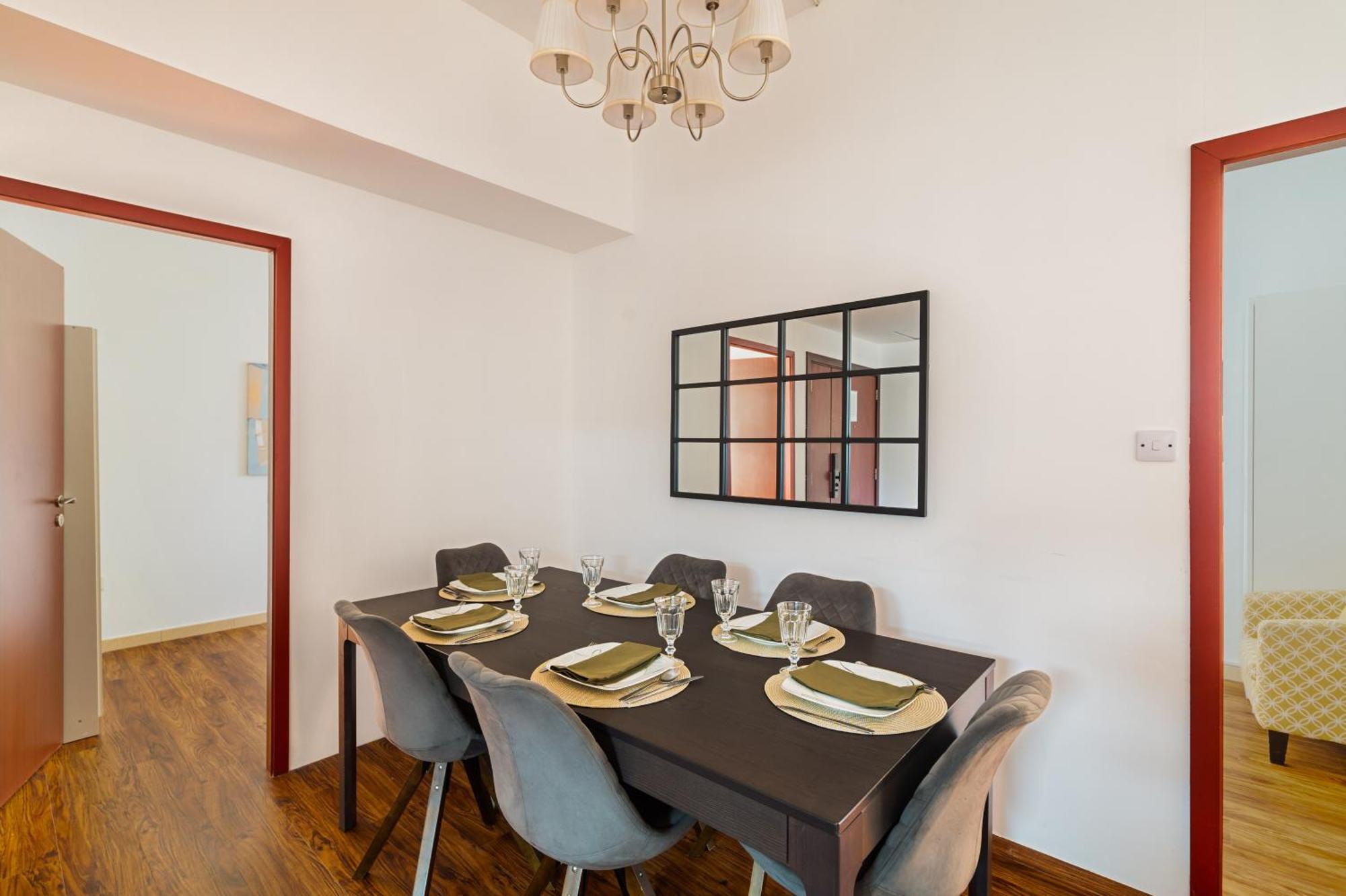 Apartamento Specious 5br Maid On Jbr Prime Location! Walk To The Mall, Dining & Entertainment - By Sunkissed Homes