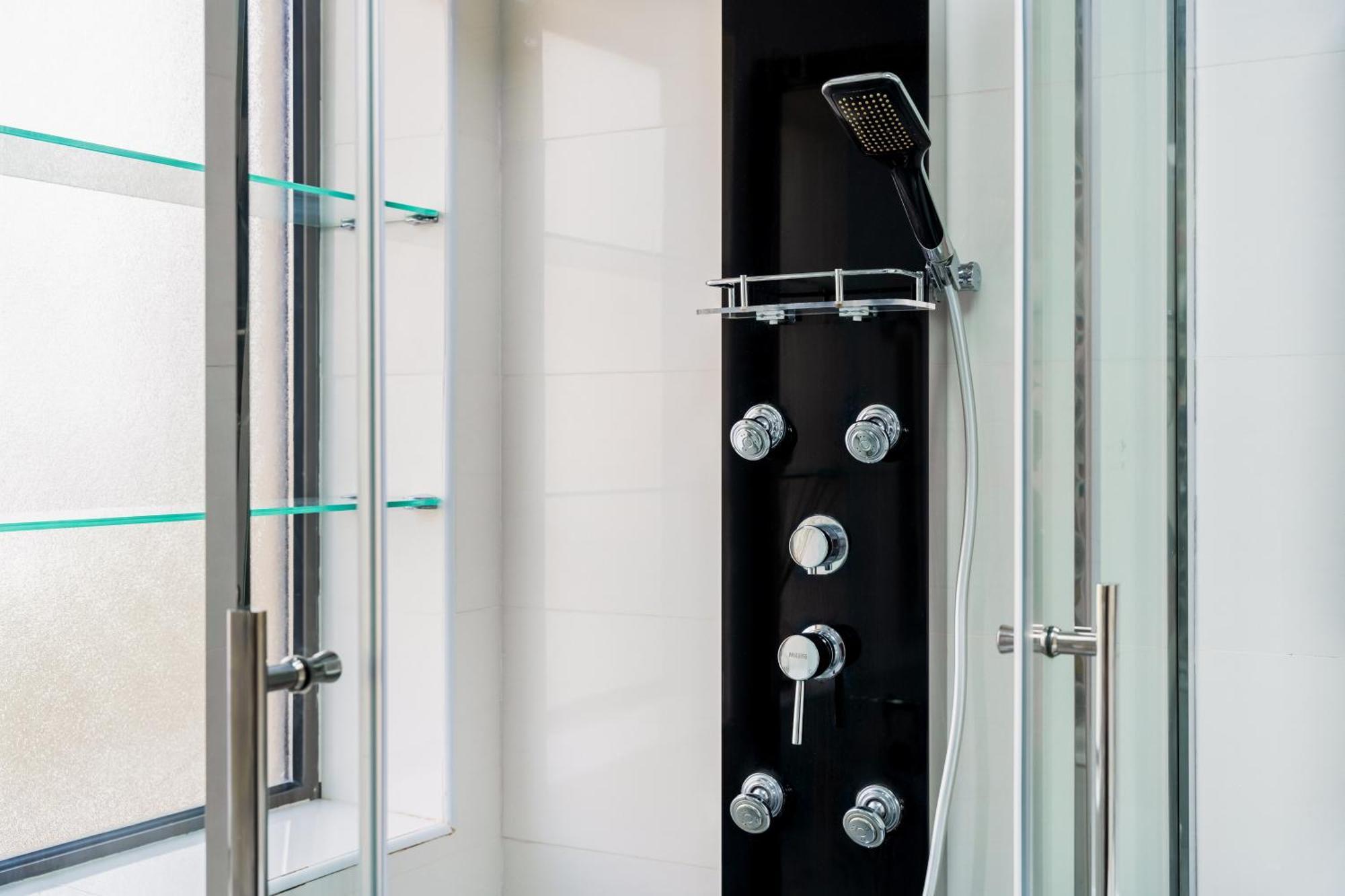 Specious 5br Maid On Jbr Prime Location! Walk To The Mall, Dining & Entertainment - By Sunkissed Homes Apartamento Dubái