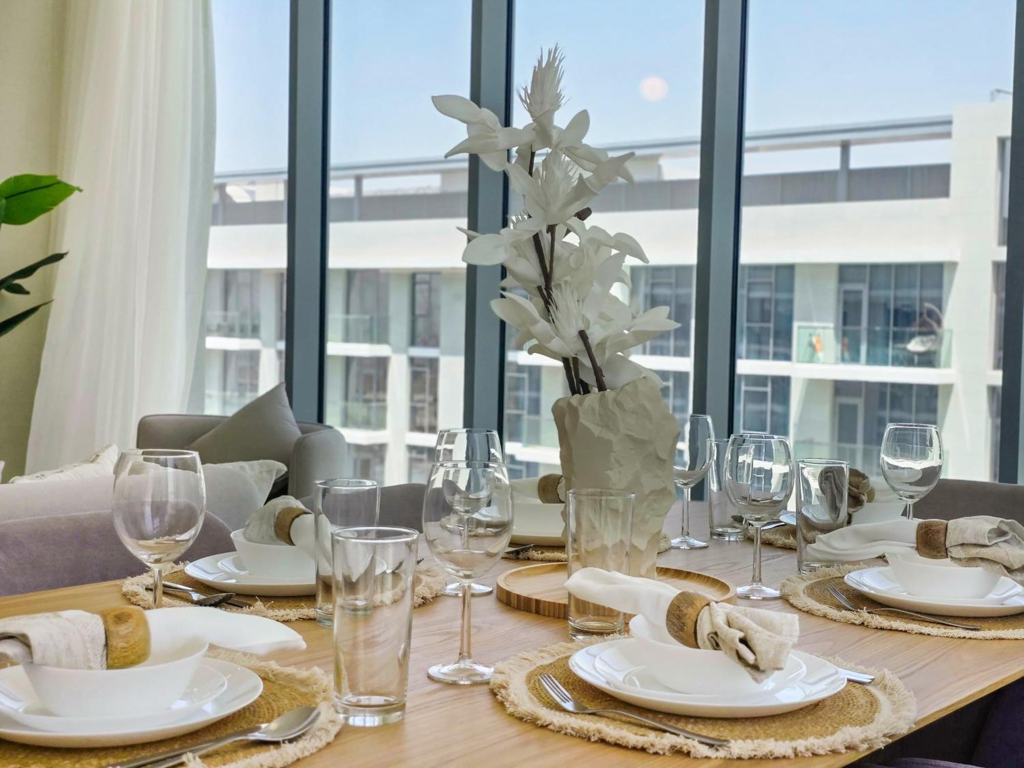 Apartment Easygo-luxury 2br & Maids With Lagoon View