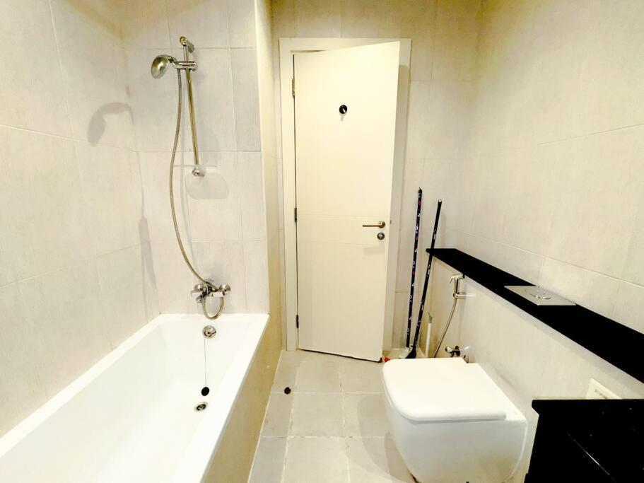 The Spacious At Jvc- Ezytrac Appartement