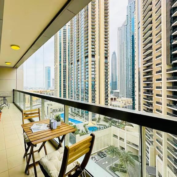 Appartement Spacious 2 Bedroom Downtown *