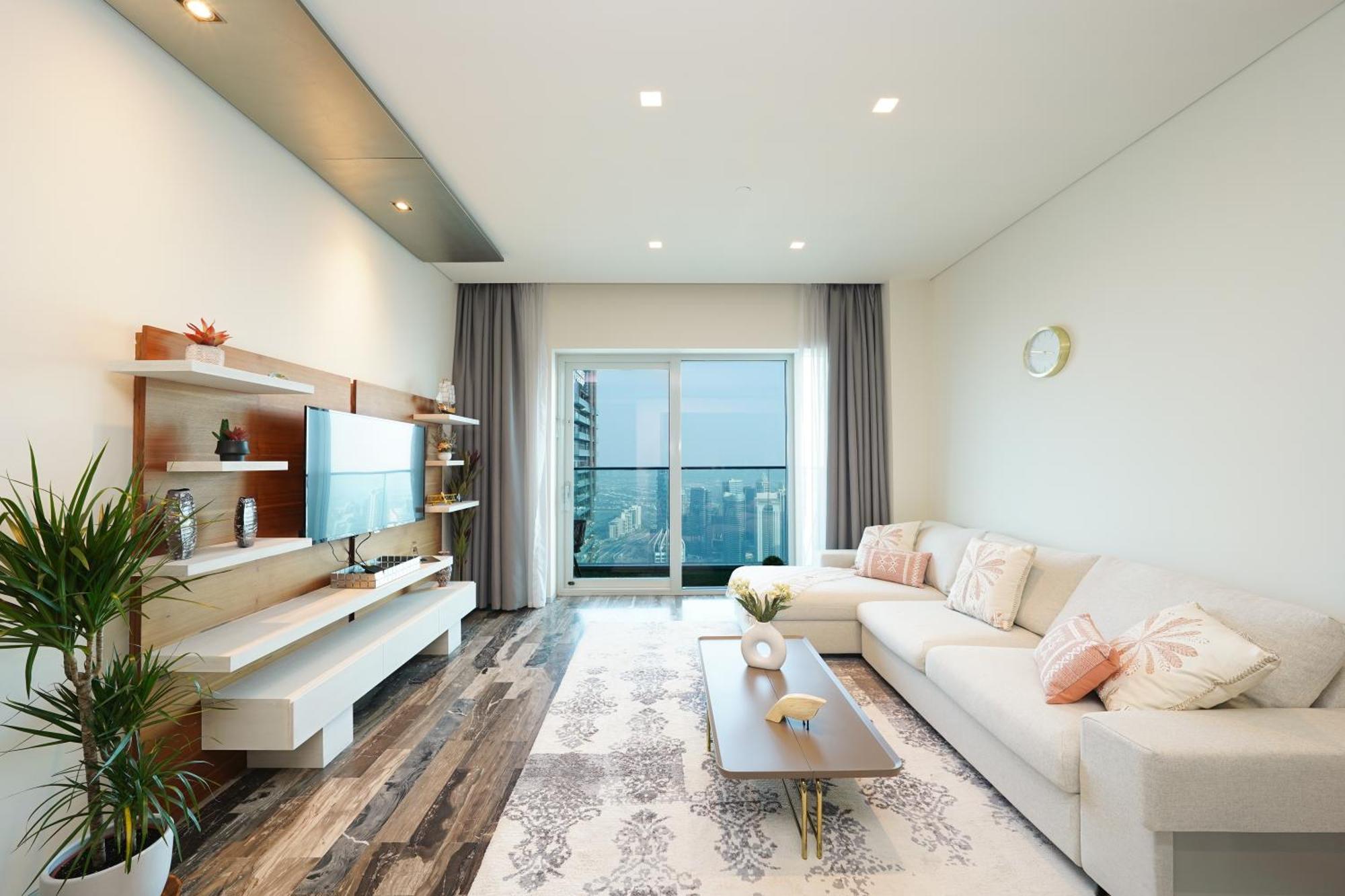 Luxurious With Panoramic Views At Marina Apartment Dubai