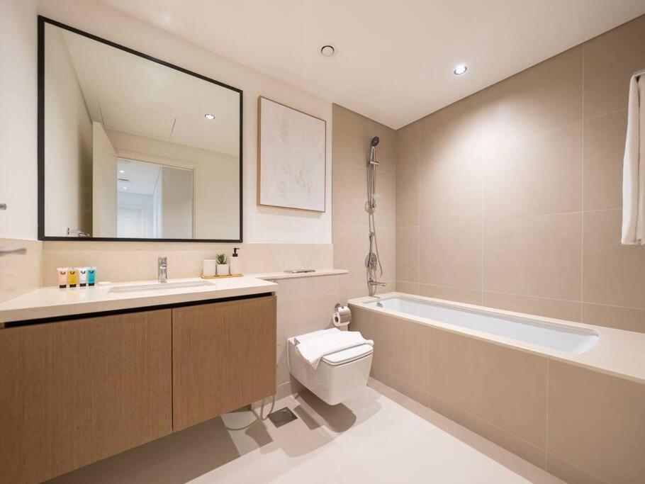 2br-fountain & Burj Khalifa View - Near Mall Dubaï