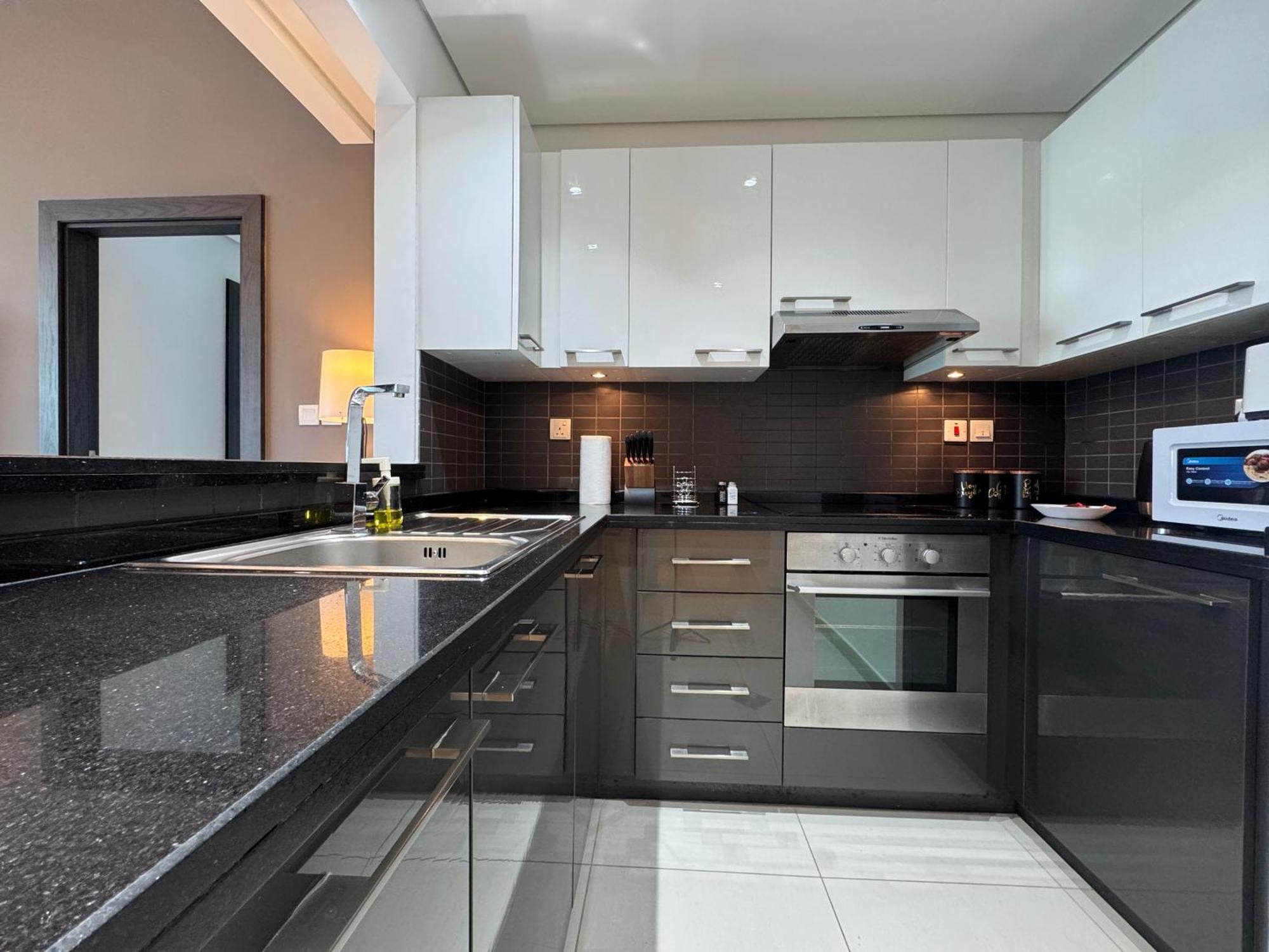Appartement Venduras- Cozy 1br In Marina With Scenic Views Dubaï