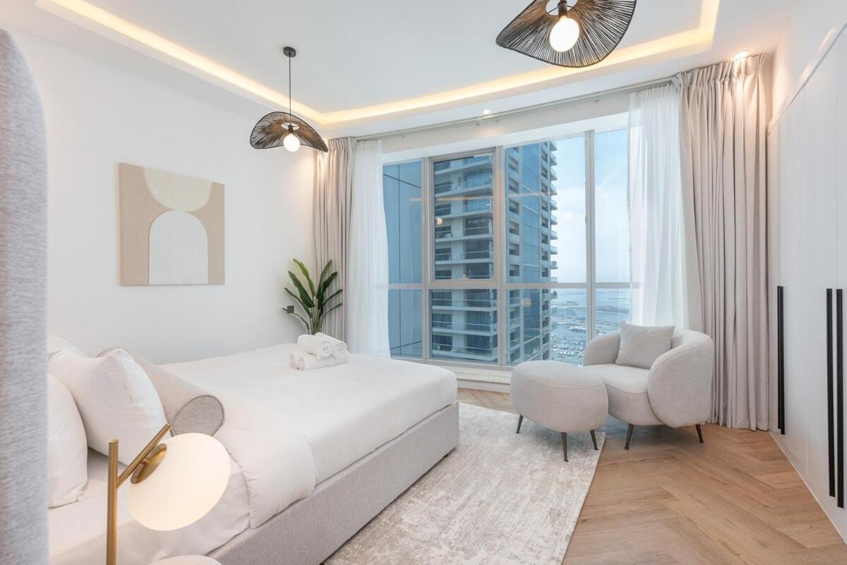 Exquisite 2-bedrooms At The Torch Tower In Marina Near The Beach! * Dubaï