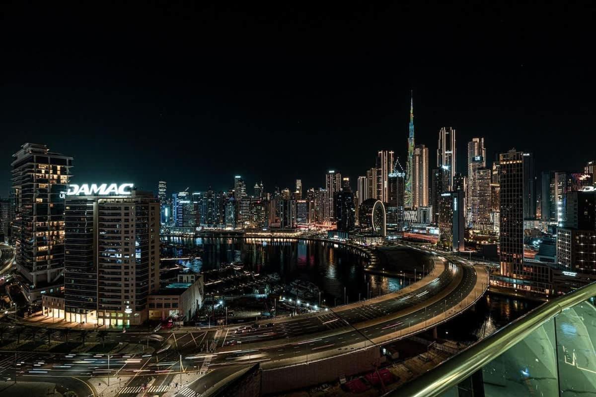 Canal Vista Luxury 2br In Business Bay * Dubaï