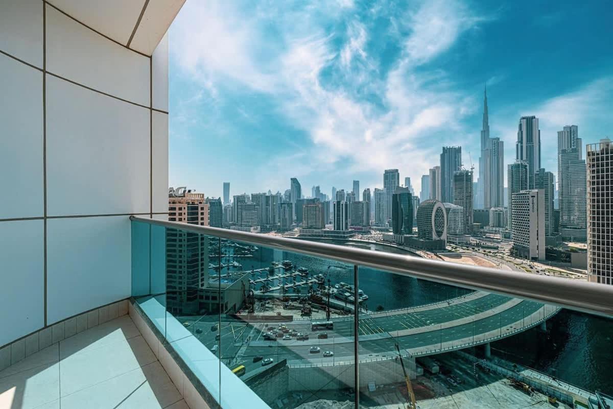 Canal Vista Luxury 2br In Business Bay Dubaï