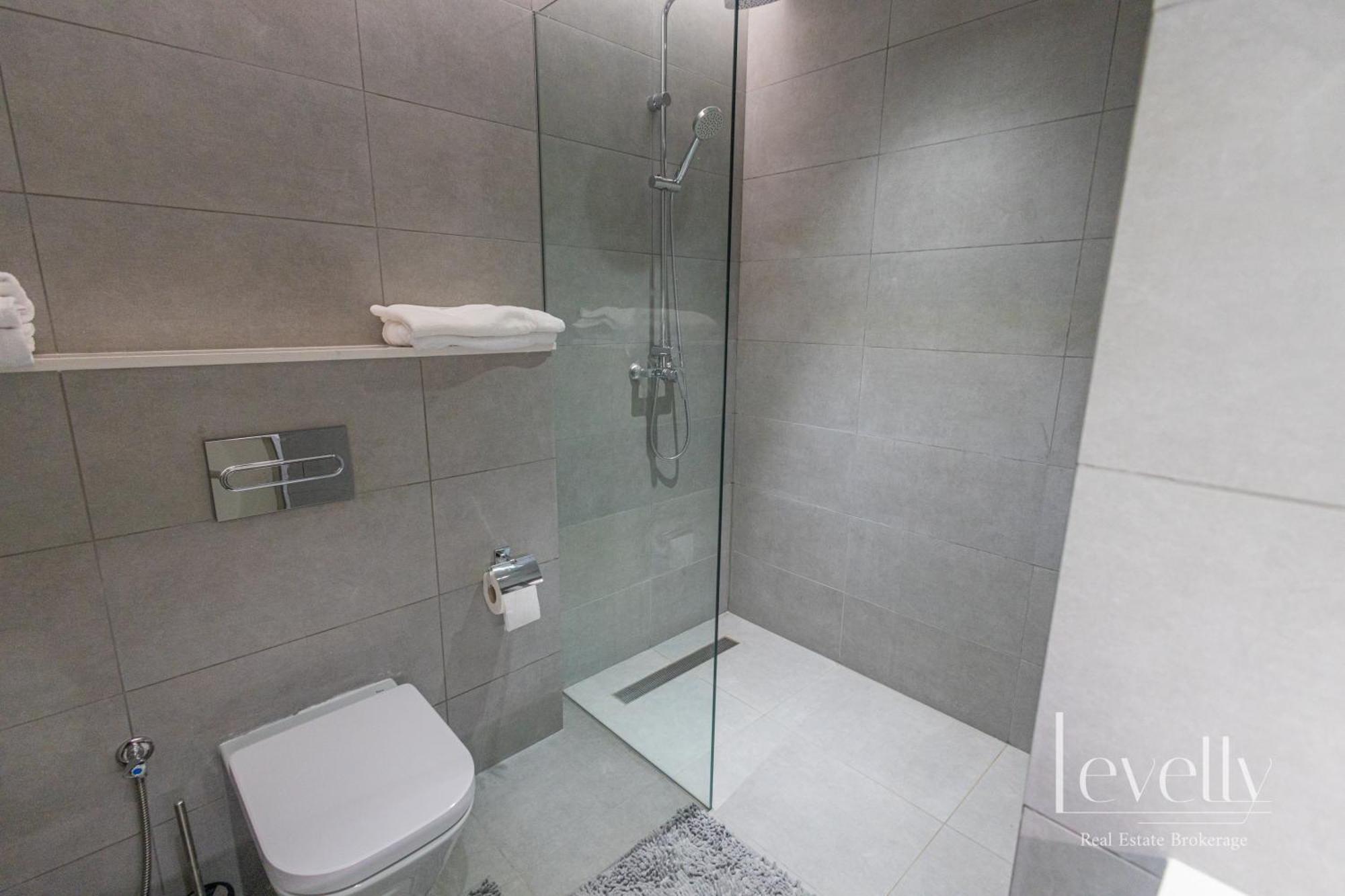 Apartment Stunning 1br With Panoramic Skyline View