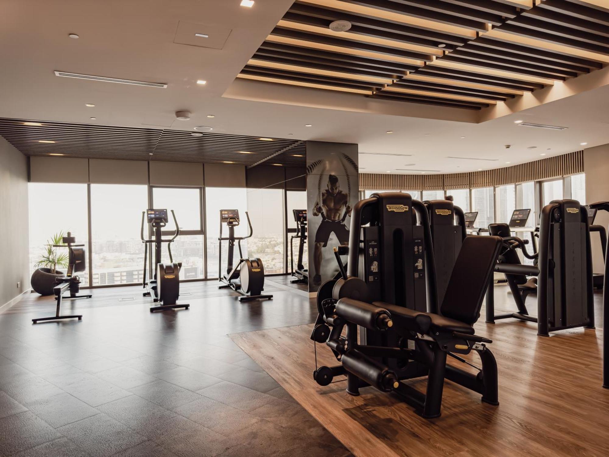 Paramount Midtown - 53rd Floor 2bedroom With Famous Roof Infinity Pool Overlooking Burj Khalifa Apartemen Dubai