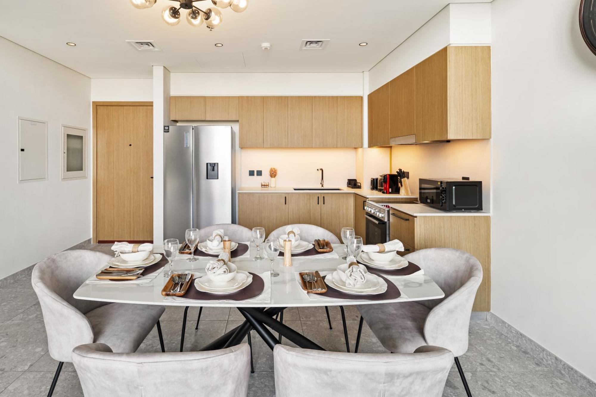 Prestige 2 Bedroom In Golf Hills Dubái