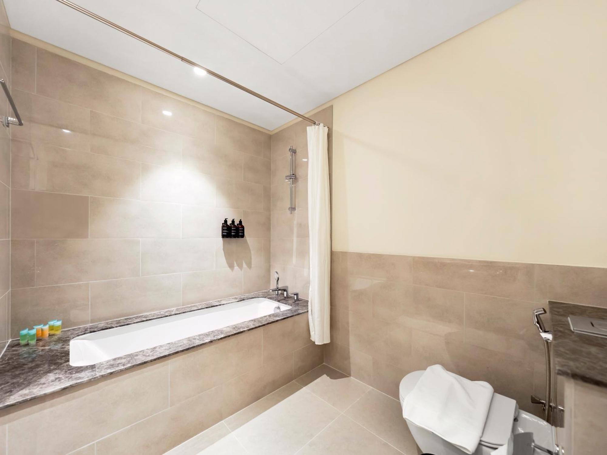 Brand New Downtown Unit! Bvlgari World Island View Dubái