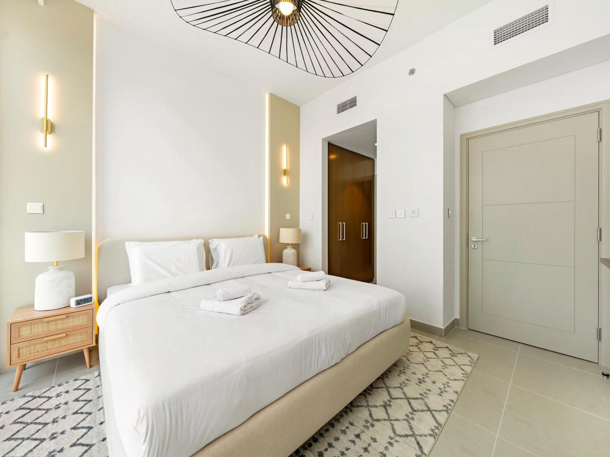 Brand New Downtown Unit! Bvlgari World Island View