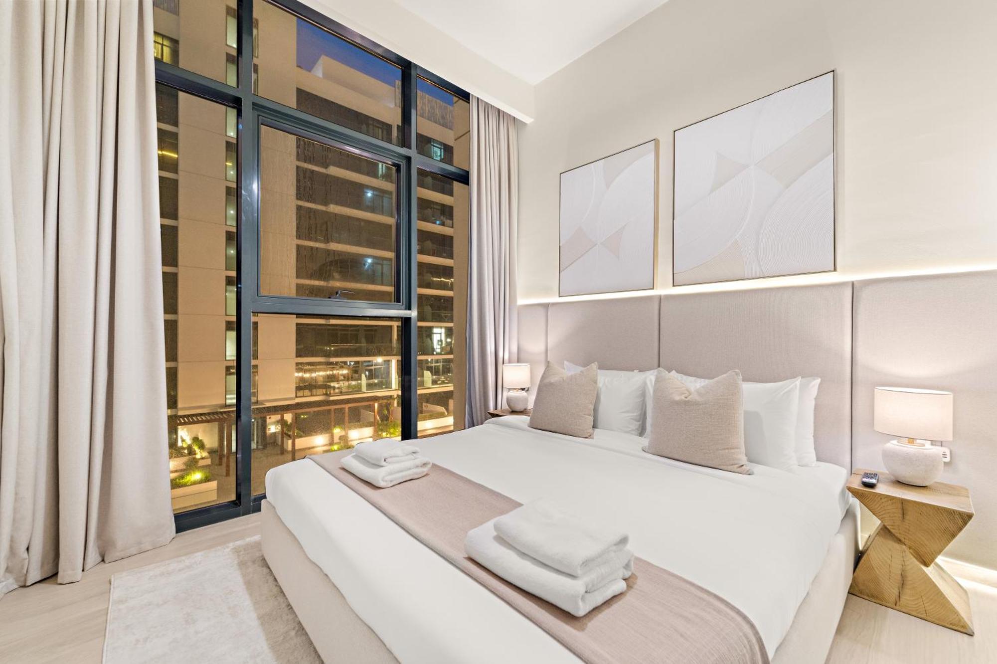 Cozy 1br With Pool View & Balcony Appartement *